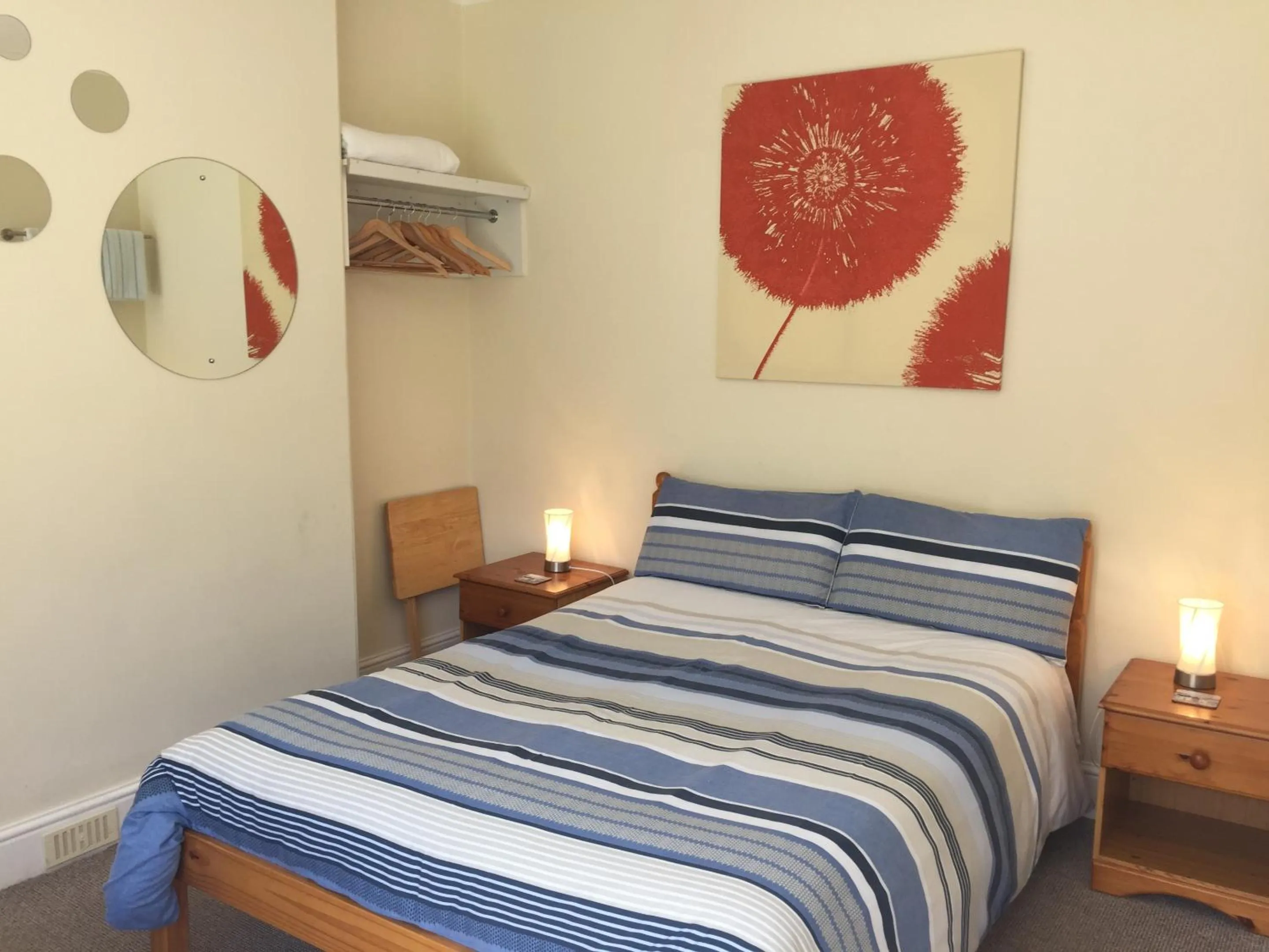 Bedroom, Bed in Barbican Reach Guest House