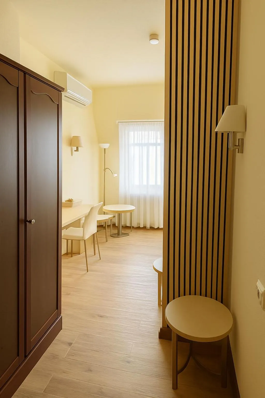 Photo of the whole room, Bed in Hotel Villa Noel am Hauptbahnhof