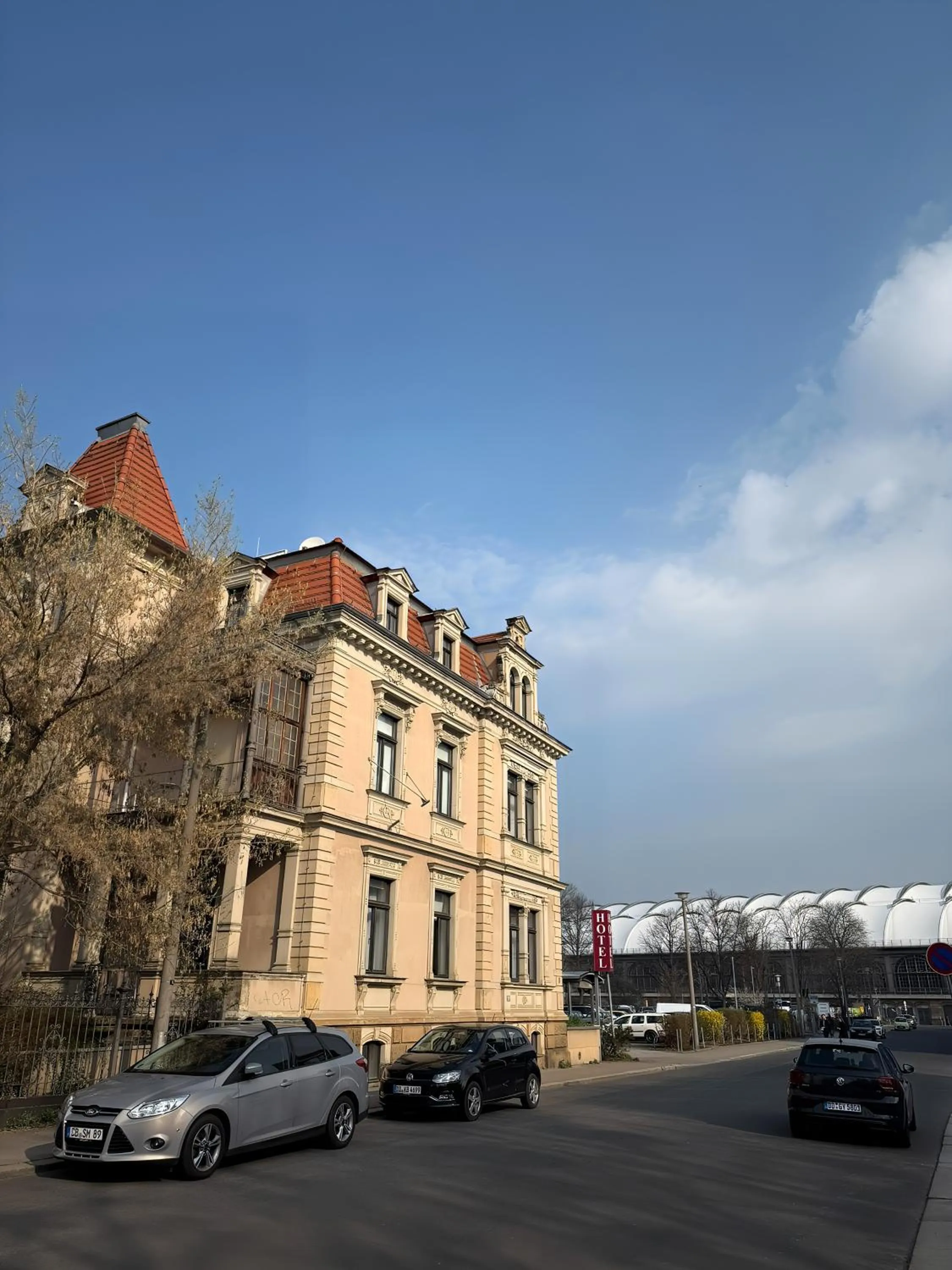 Property building in Hotel Villa Noel am Hauptbahnhof