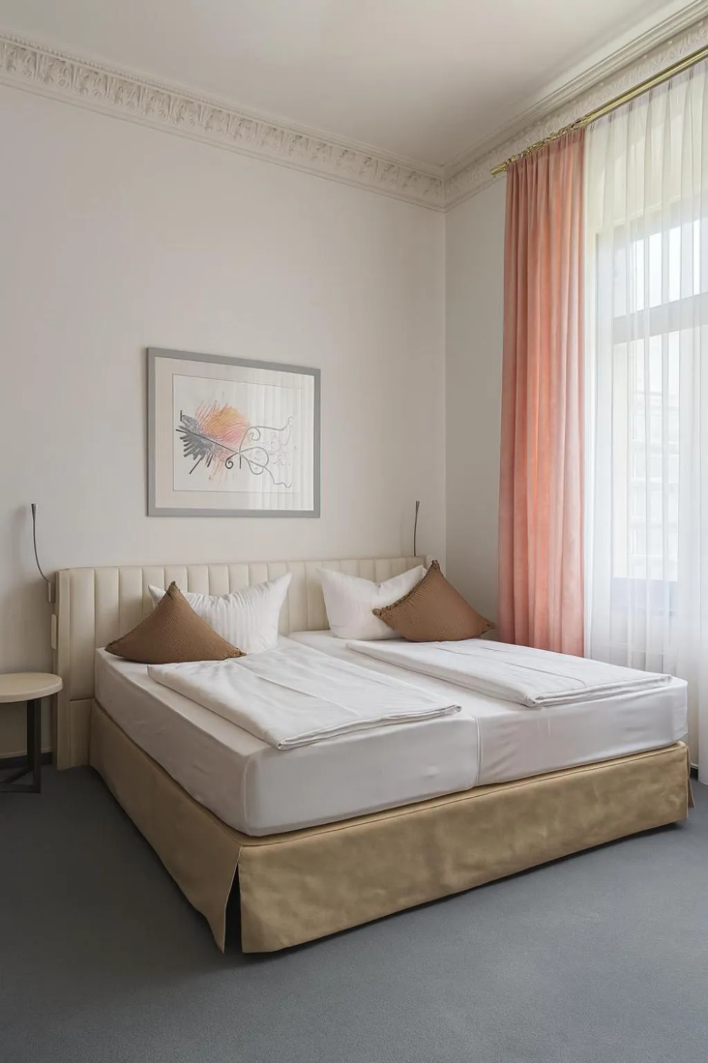 Photo of the whole room, Bed in Hotel Villa Noel am Hauptbahnhof