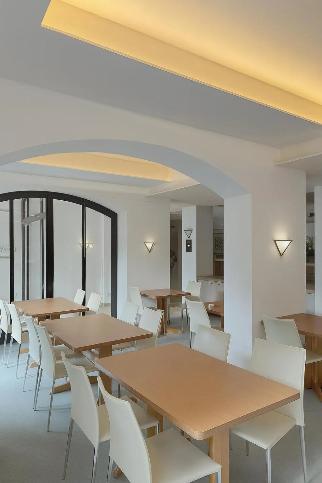 Breakfast in Hotel Villa Noel am Hauptbahnhof