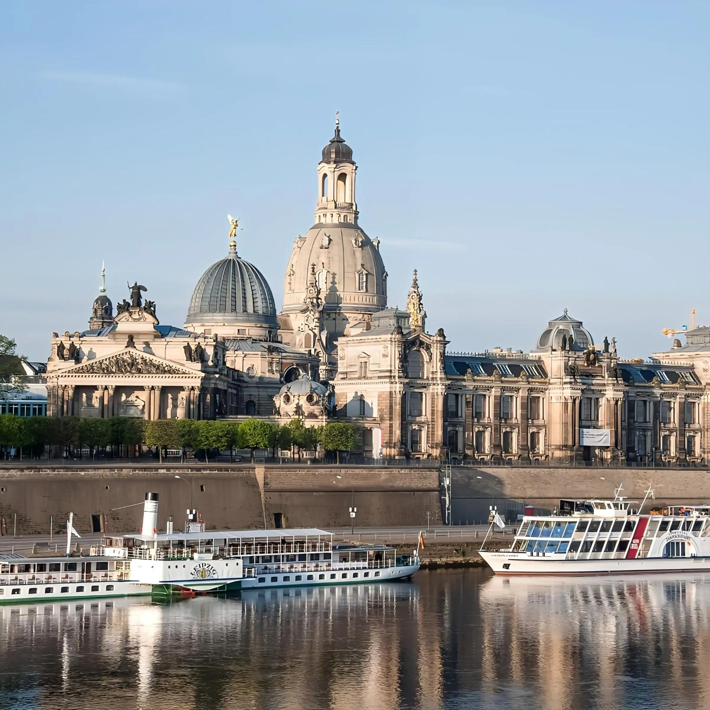 Nearby landmark in Hotel Villa Noel am Hauptbahnhof