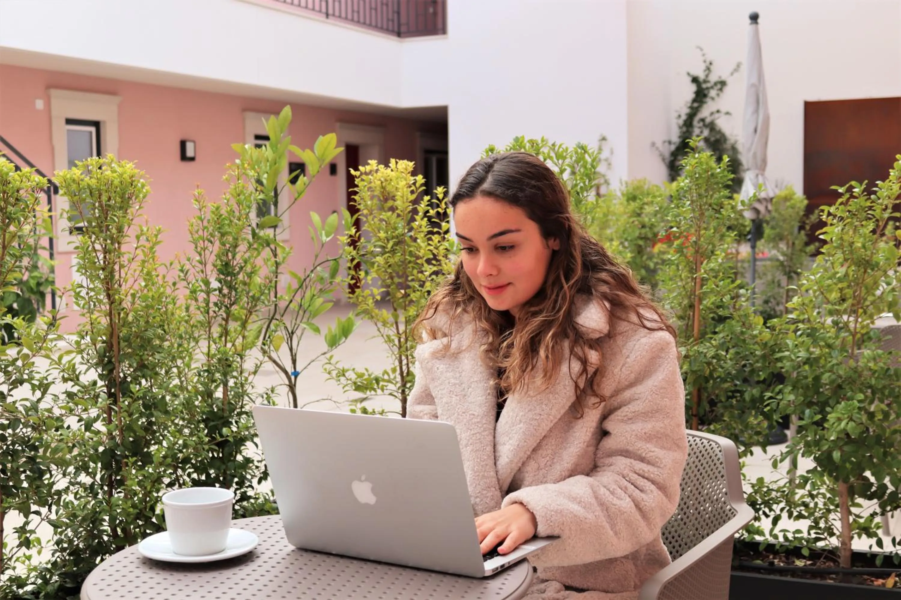 Patio in Cardeal Suites & Apartments