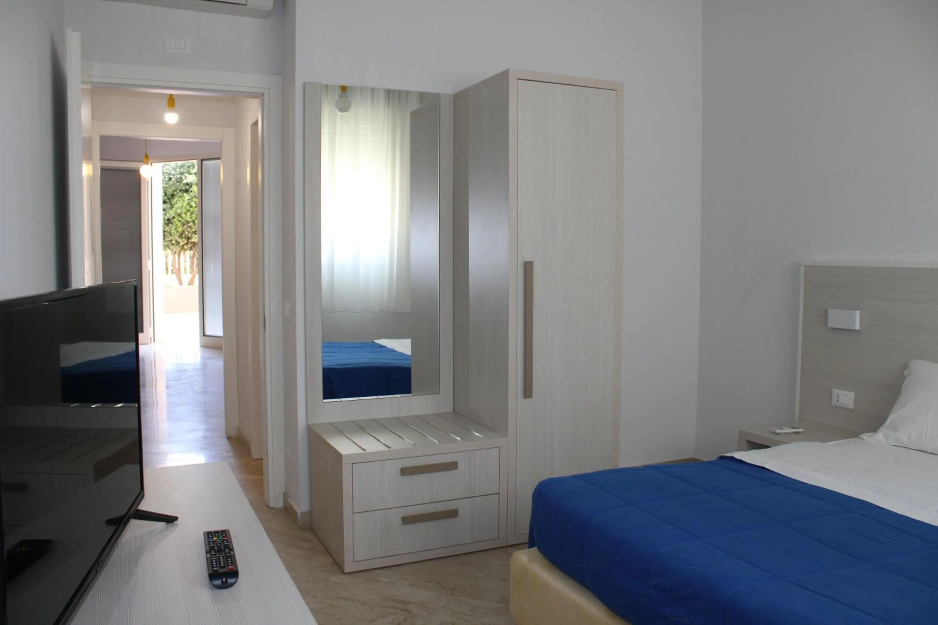 Bedroom, Bed in Zibibbo Beach Apartments - Trapani