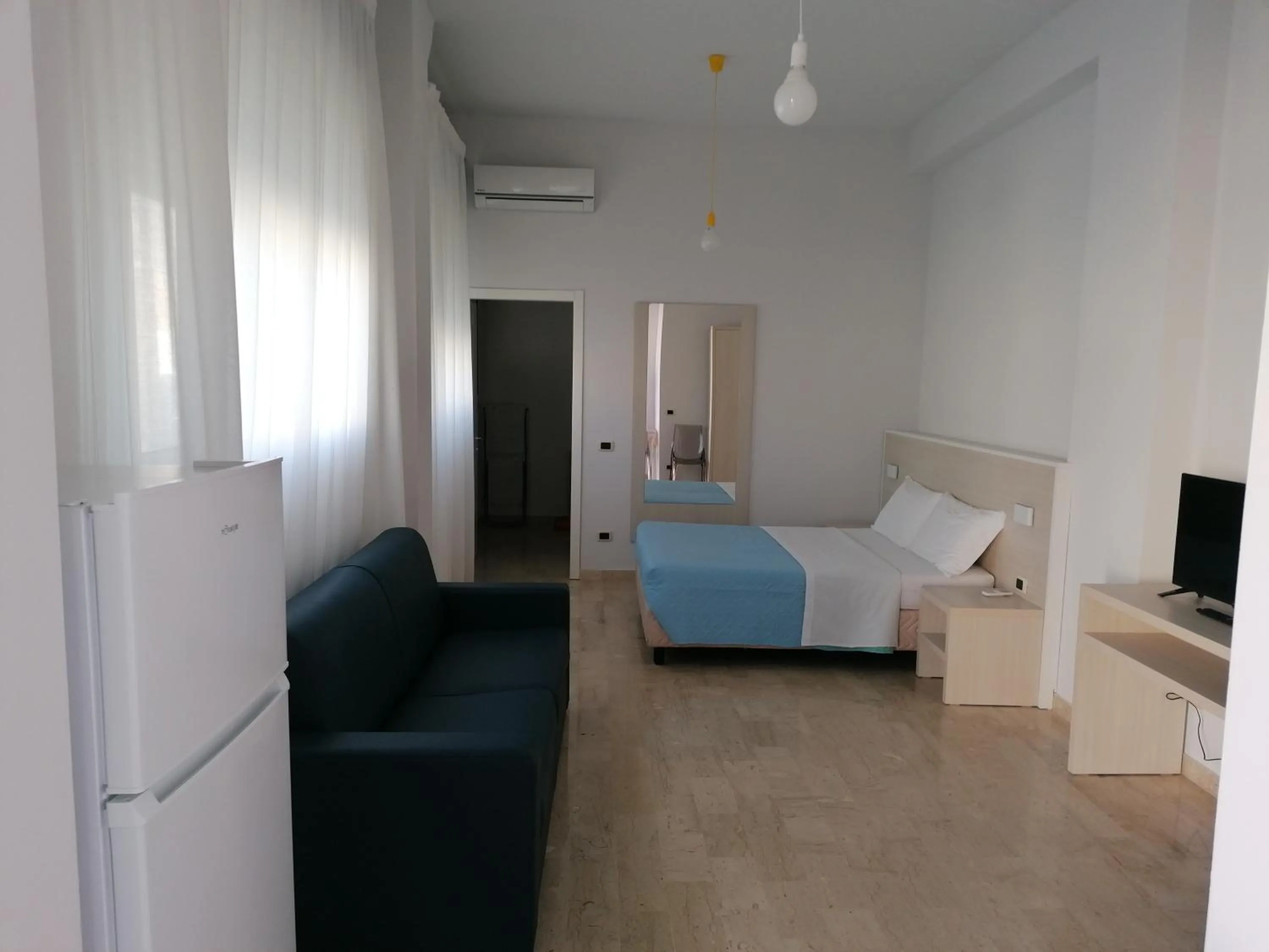 Bedroom, Bed in Zibibbo Beach Apartments - Trapani