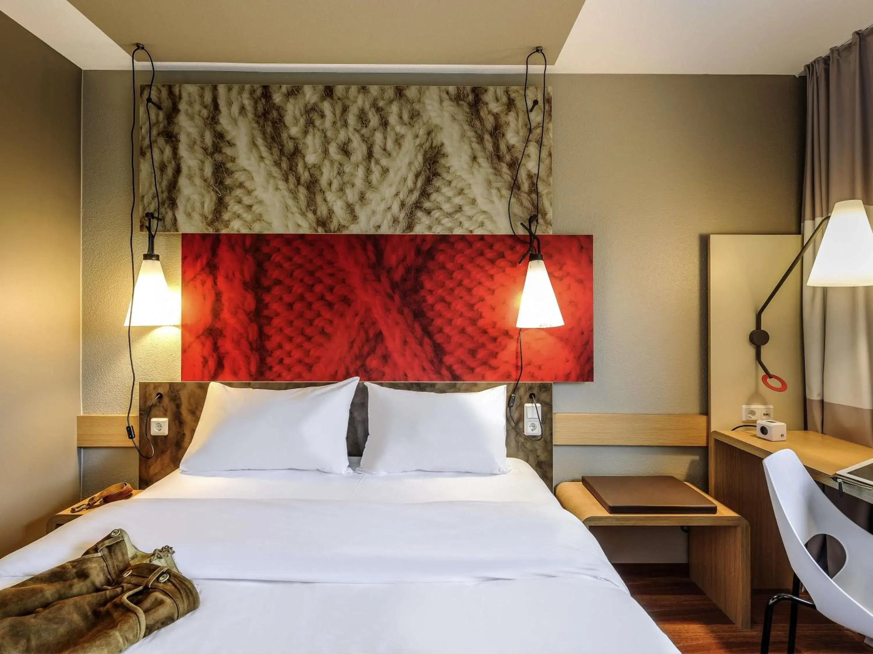 Bedroom, Bed in ibis Hotel München Messe Bedroom, Bed in ibis Hotel München Messe