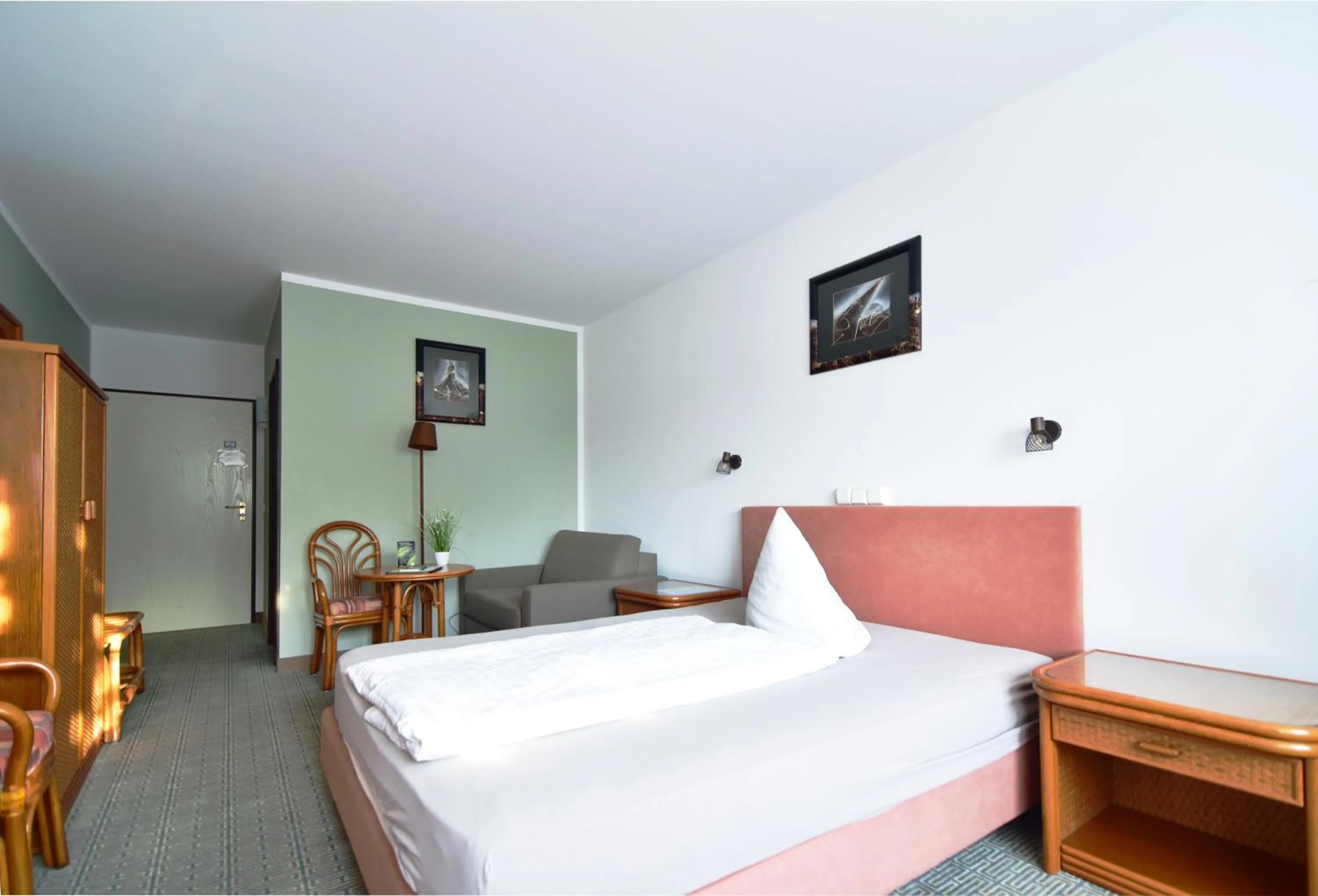 Bed in Land-gut-Hotel Schenkenberger Hof