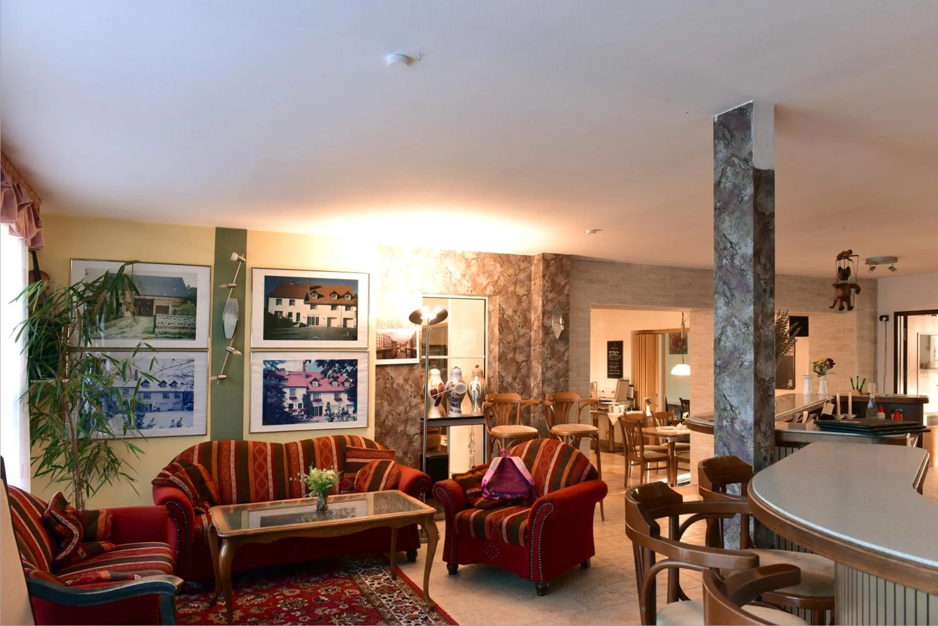 Lounge or bar in Land-gut-Hotel Schenkenberger Hof