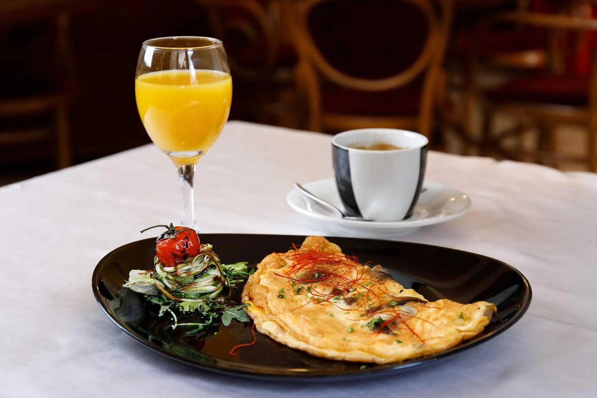 Food and drinks in Oblivion Luxury Rooms