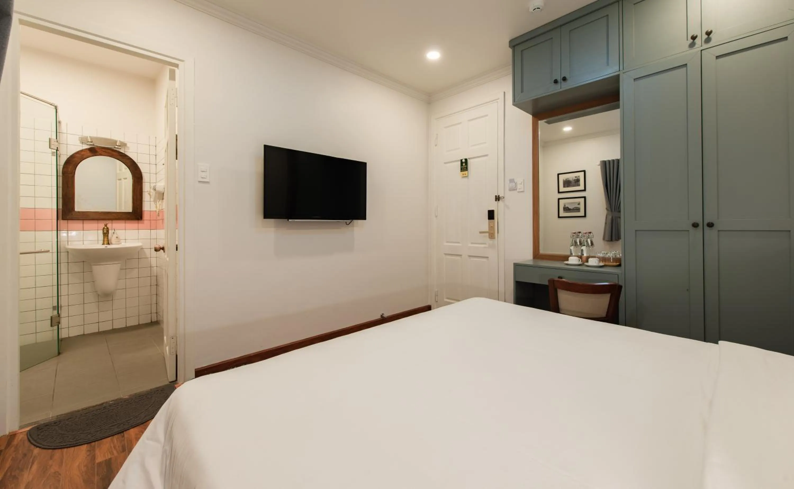 Bed in Le Soleil Boutique Hotel