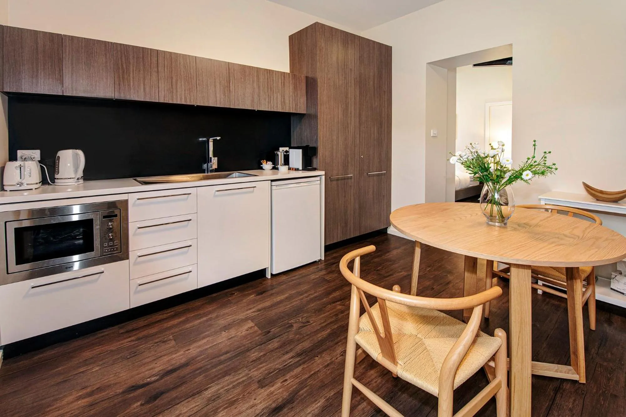 Kitchen or kitchenette in Langsford Luxury