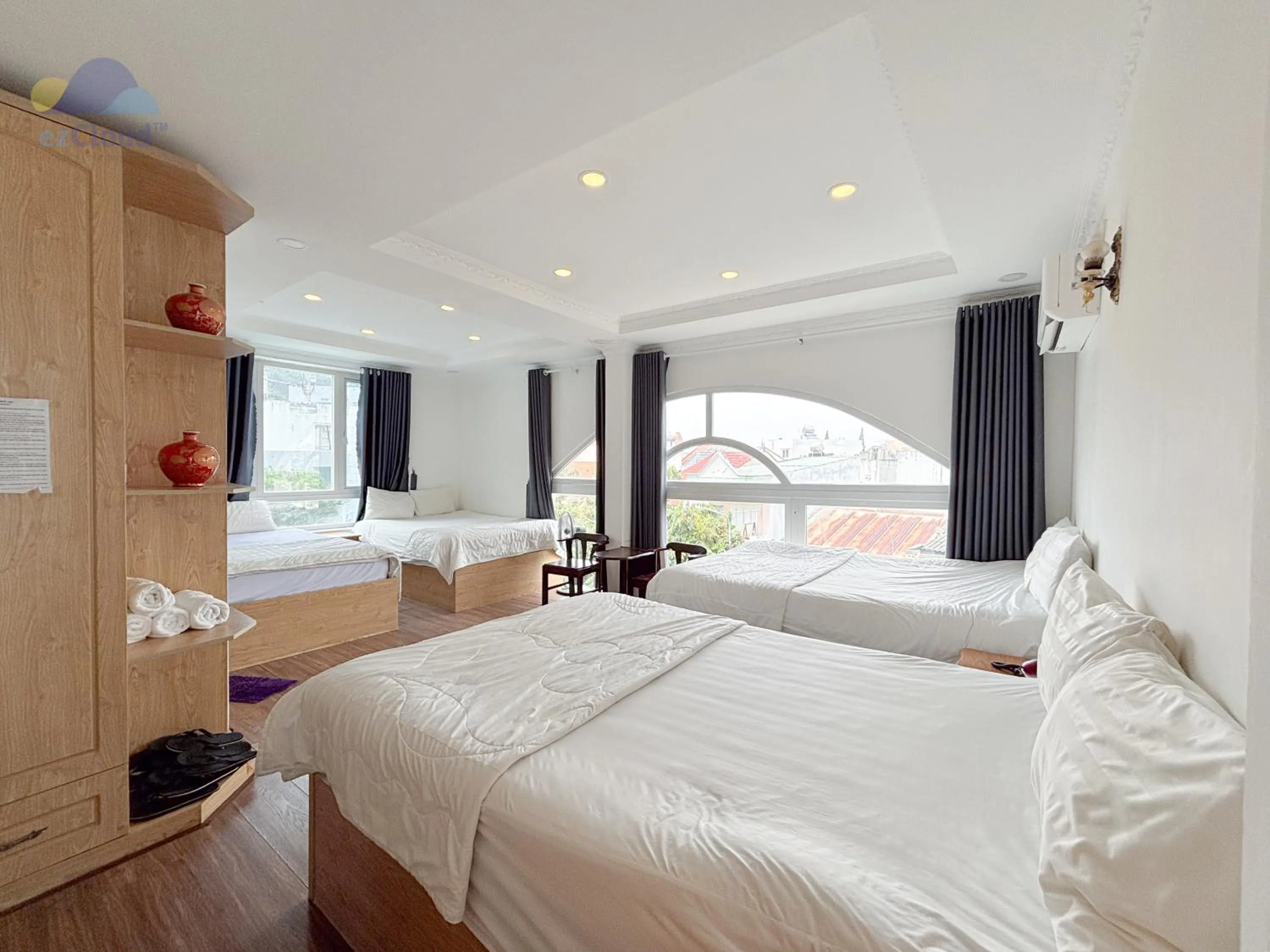 Bed in VUNG TAU LUXURY HOTEL & APARTMENT