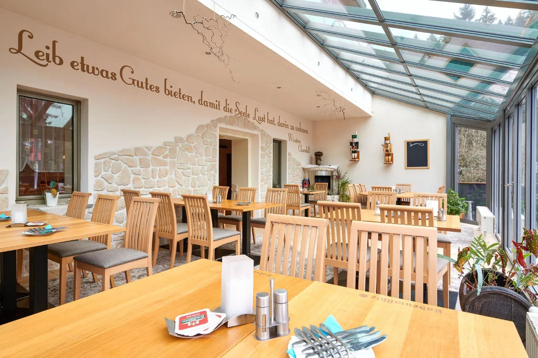 Restaurant/places to eat in Hotel Ladenmühle