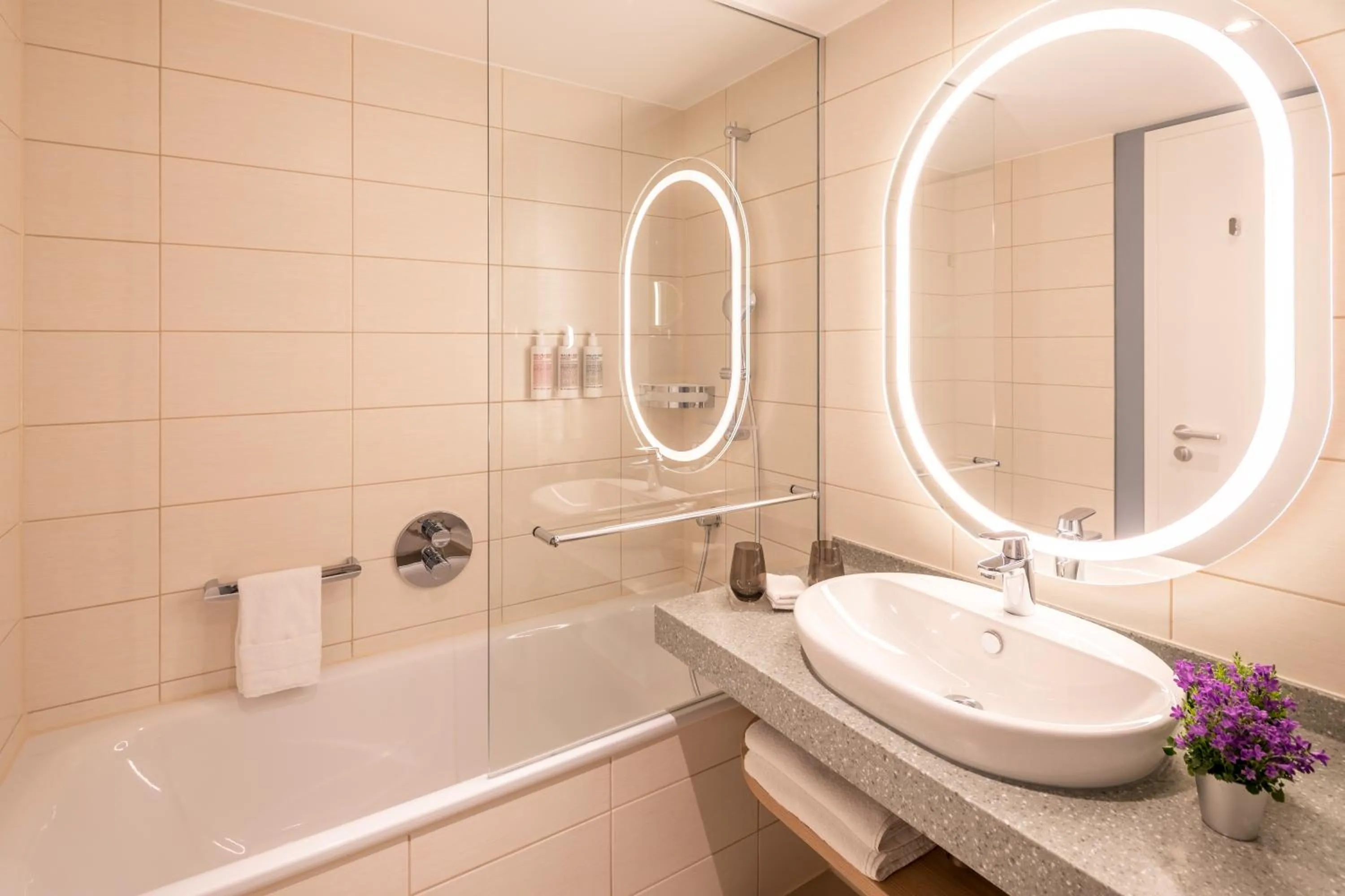 Bathroom in Capri by Fraser Leipzig