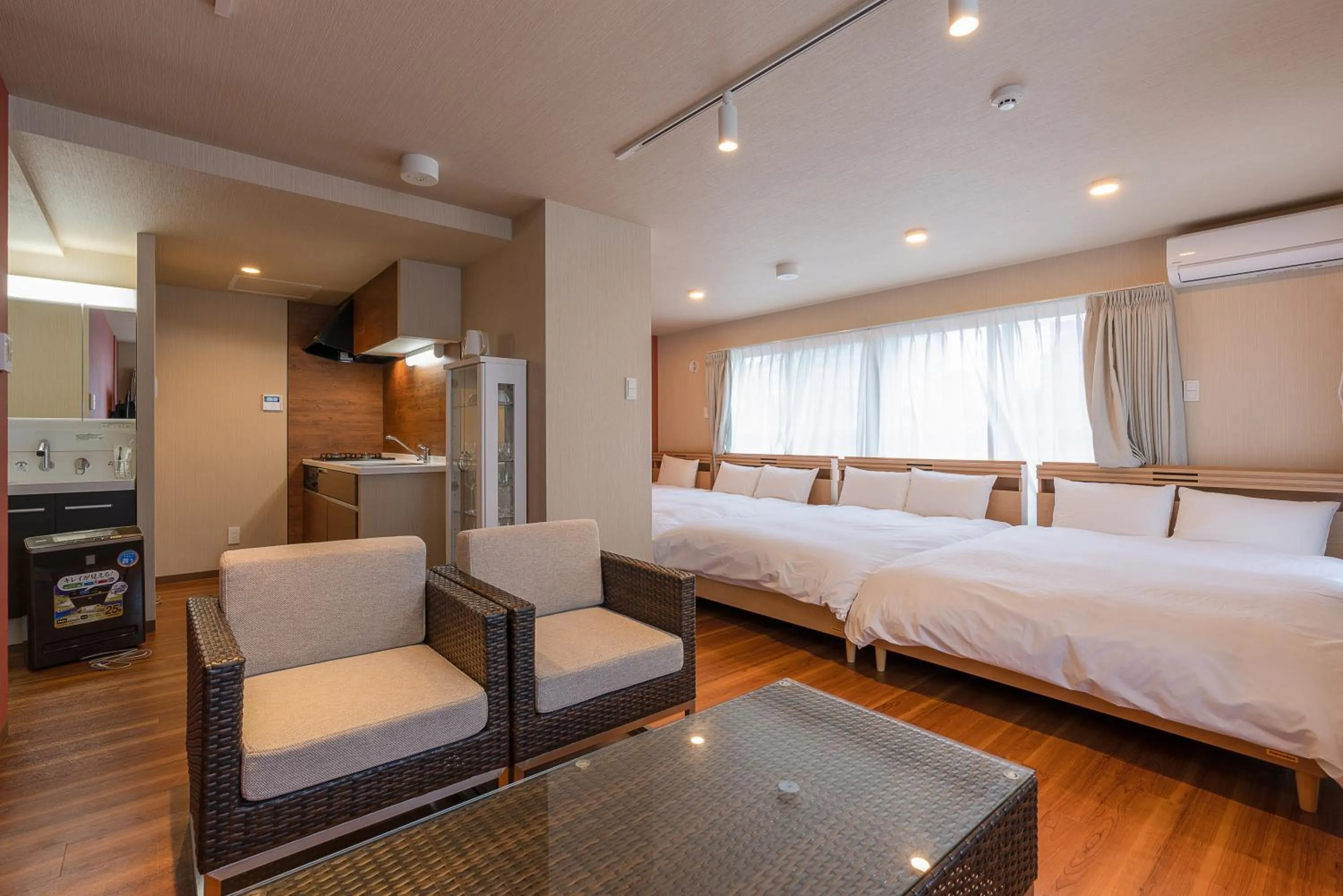 Kitchen or kitchenette, Bed in VILLA KOSHIDO KOTONI annex