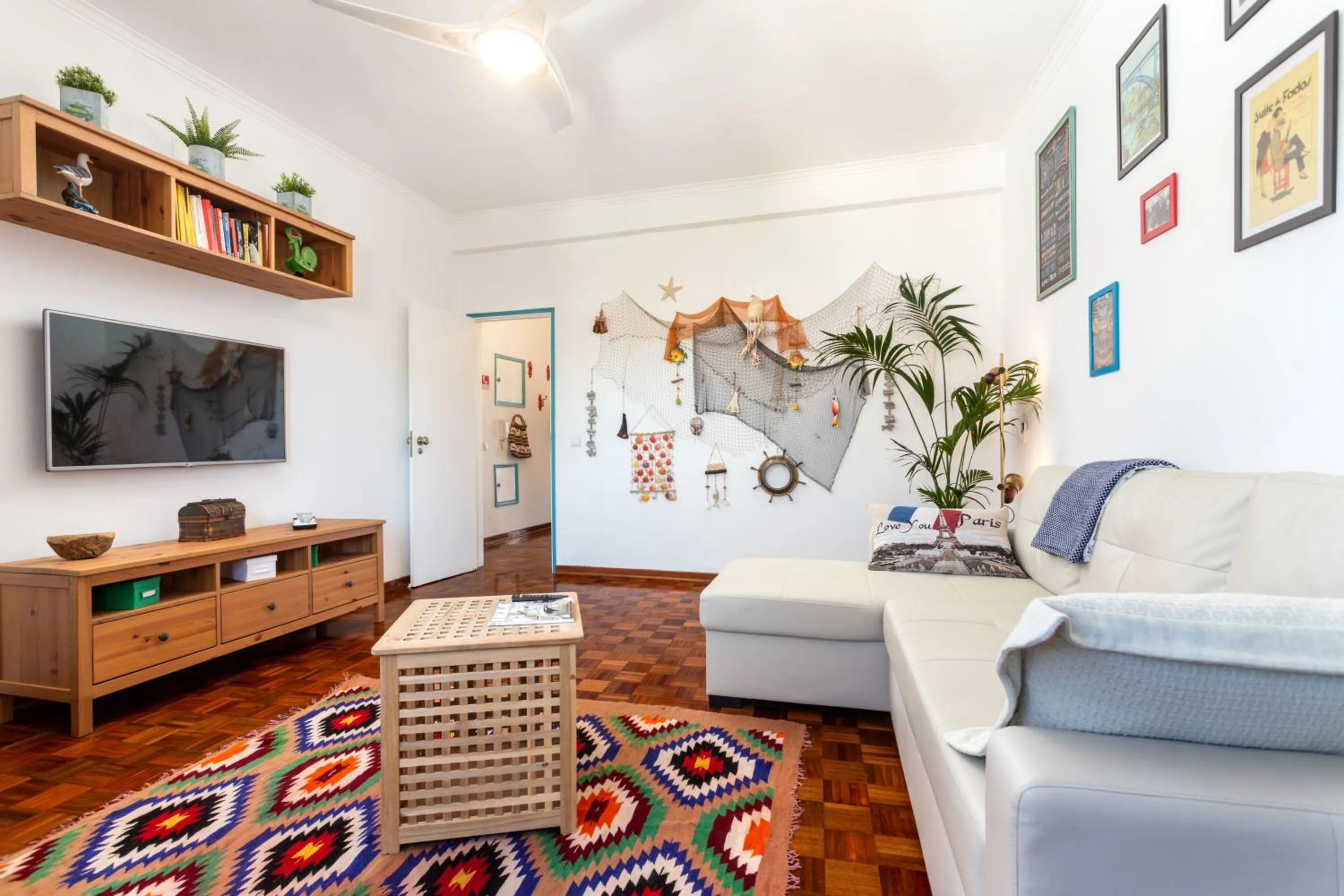 Living room in Dreamers Duplex with Seaview