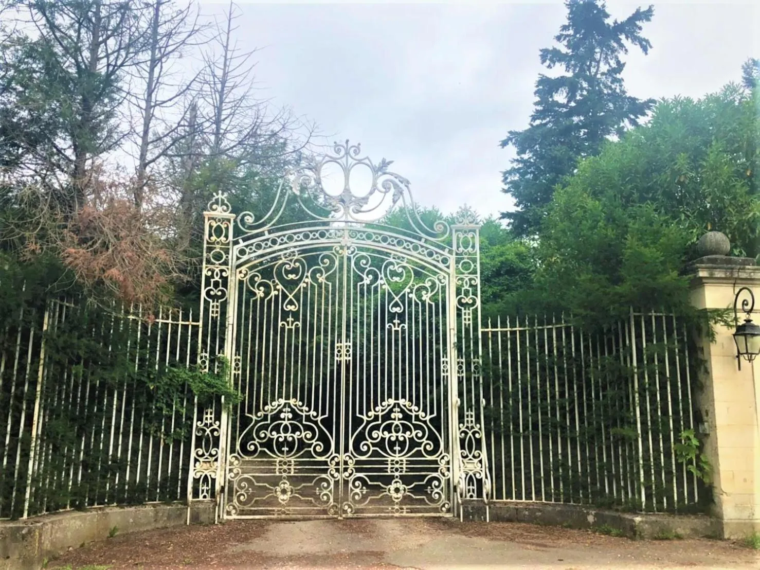 Facade/entrance in Château du Boulay Morin