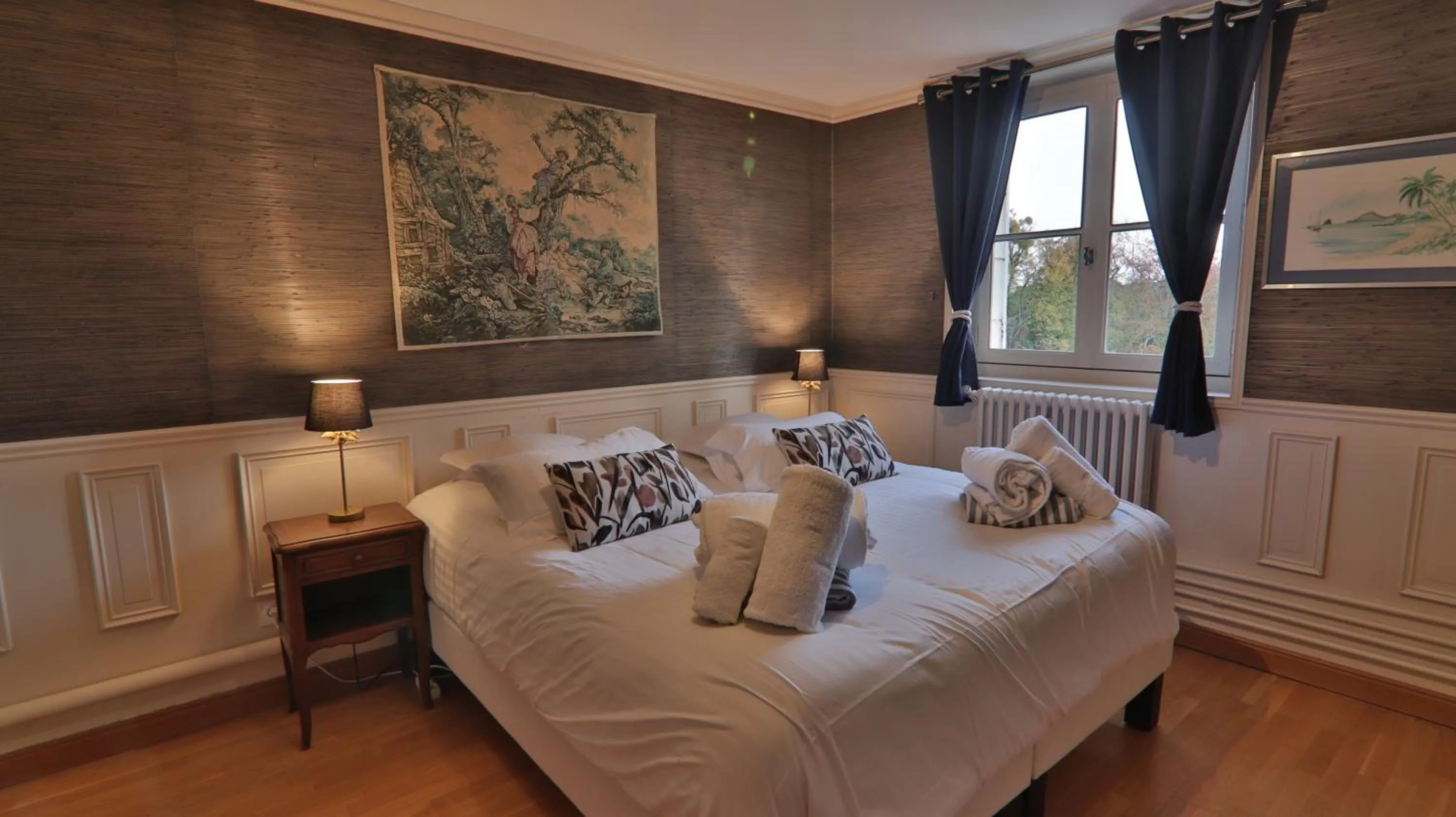 Bed in Château du Boulay Morin