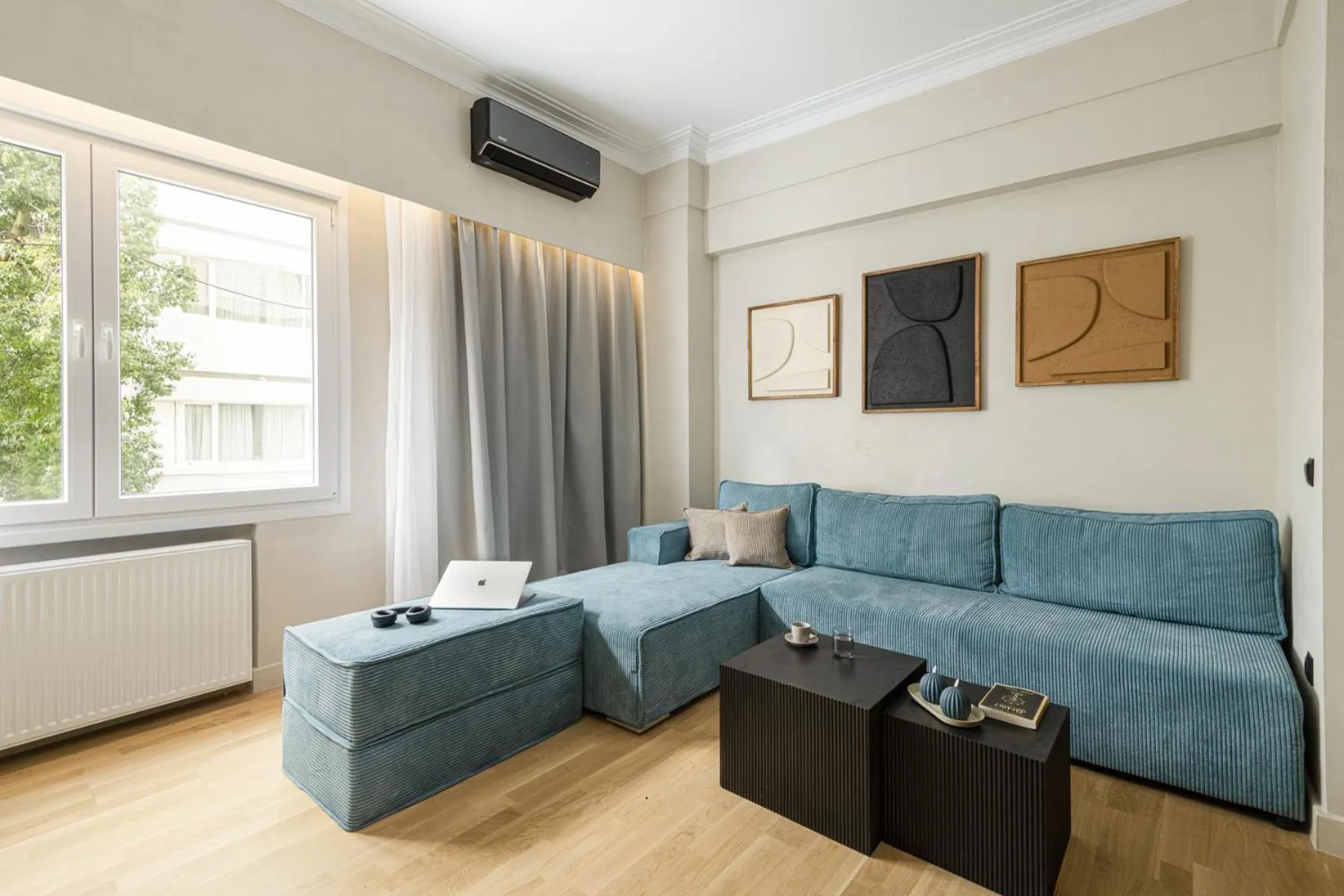 Living room in Colors Hotel Athens