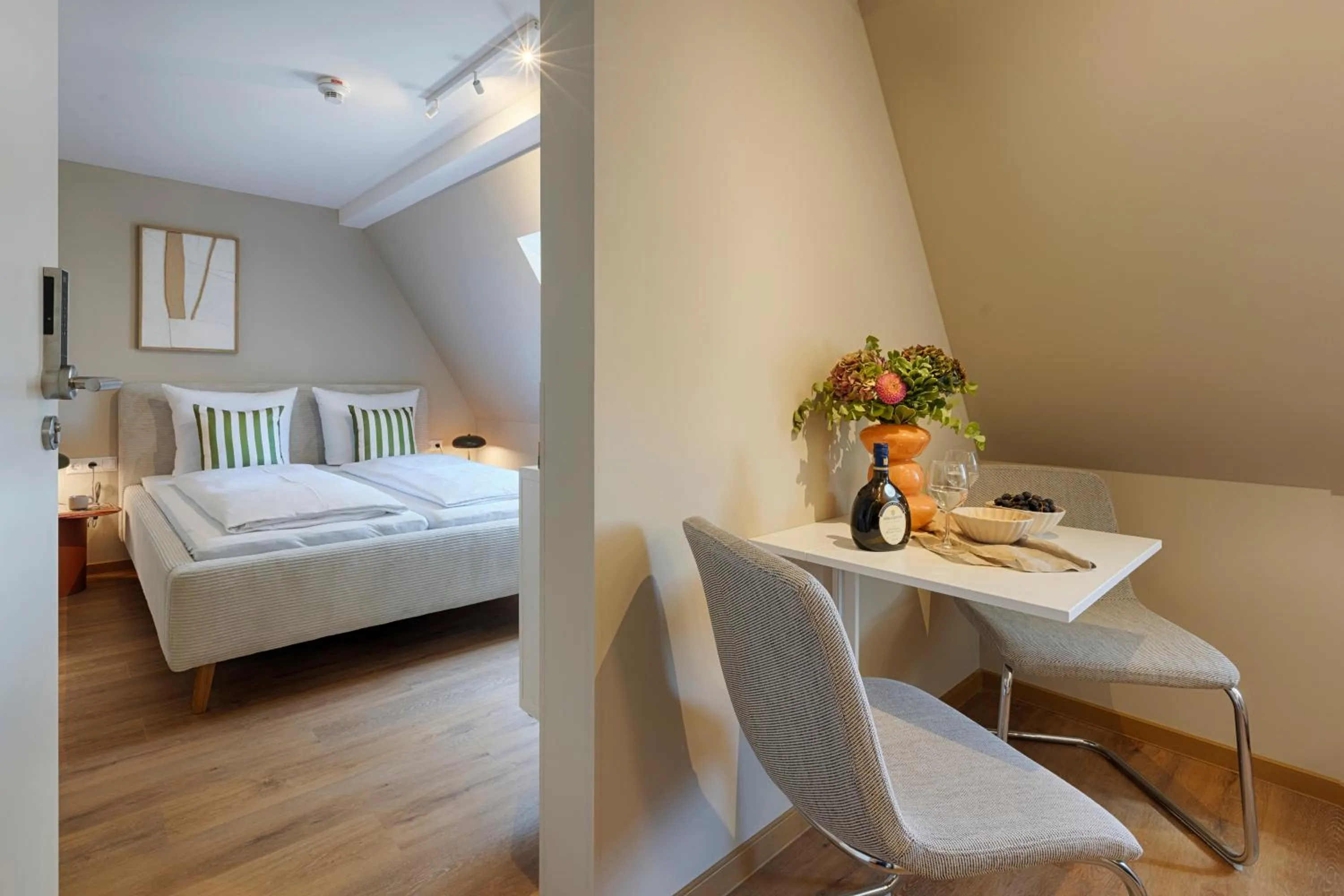 Photo of the whole room, Bed in Hotel Fischzucht in Würzburg