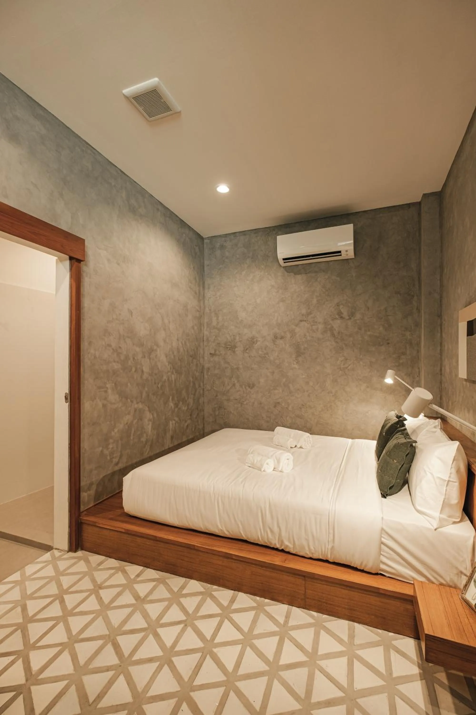 Bed in Hidden Garden Hostel