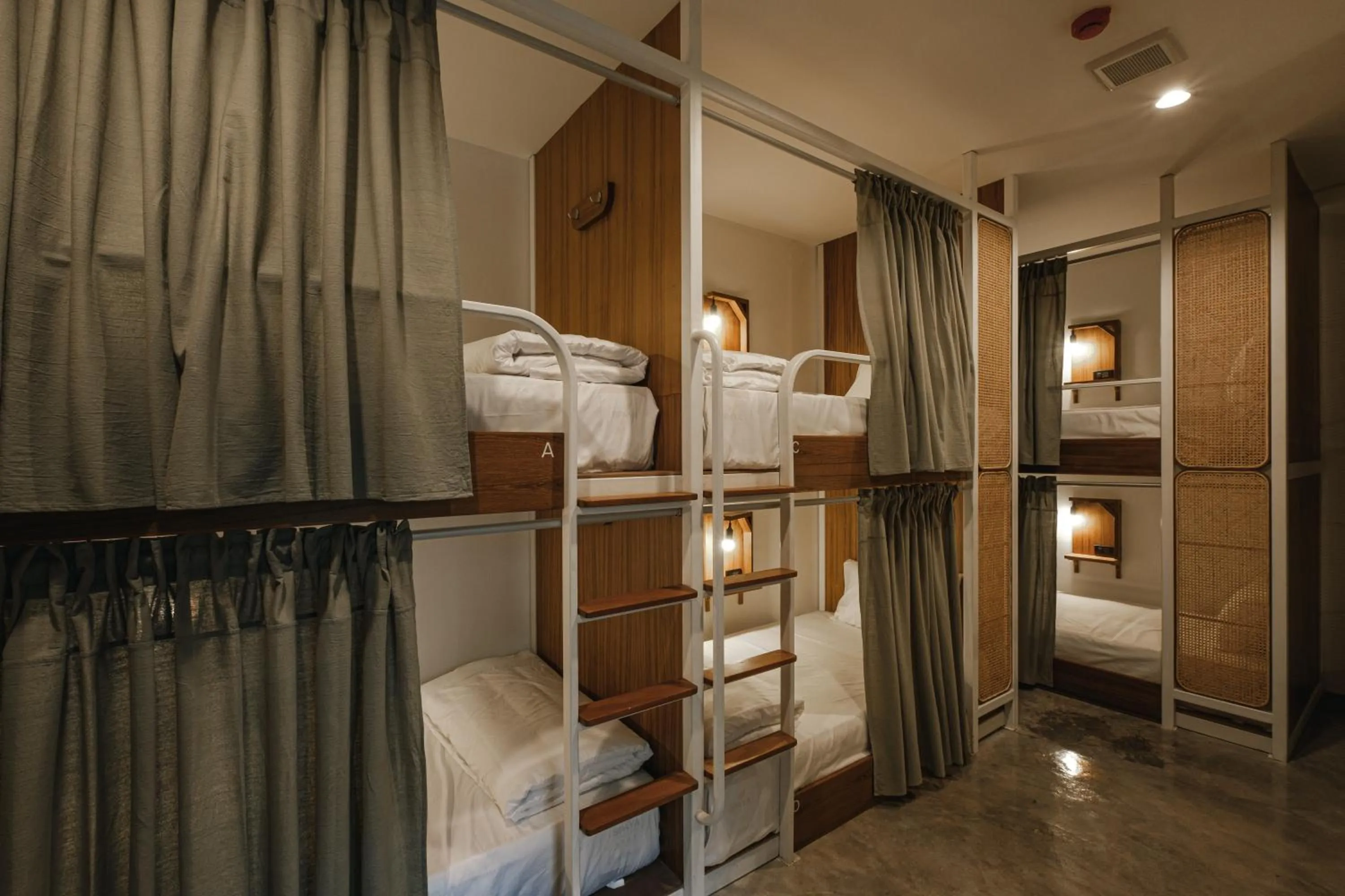 bunk bed, Bed in Hidden Garden Hostel