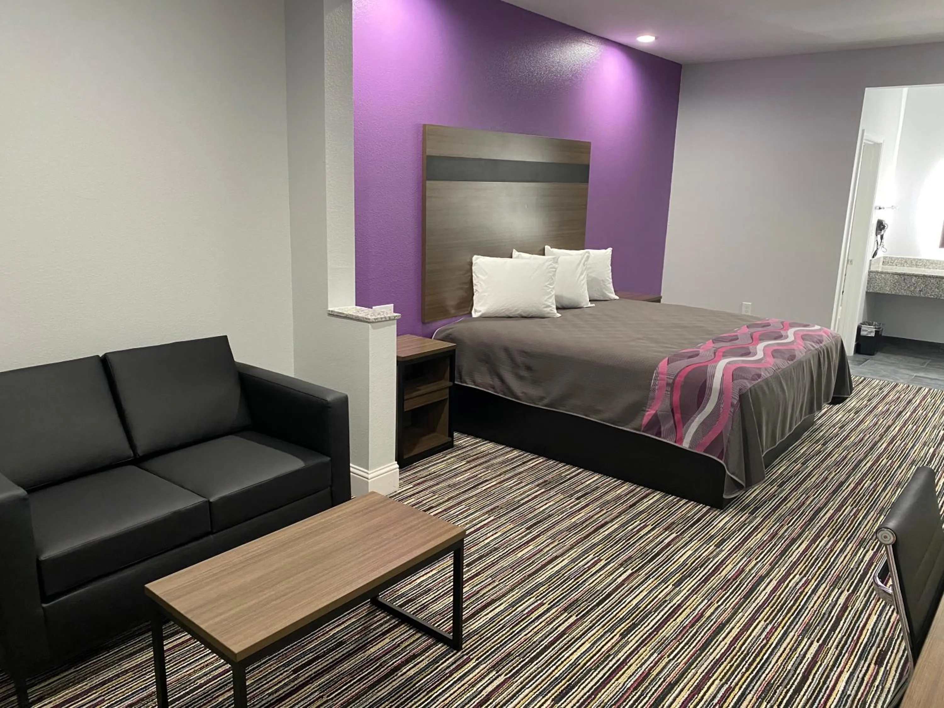 Bed in Palace Inn Crosby