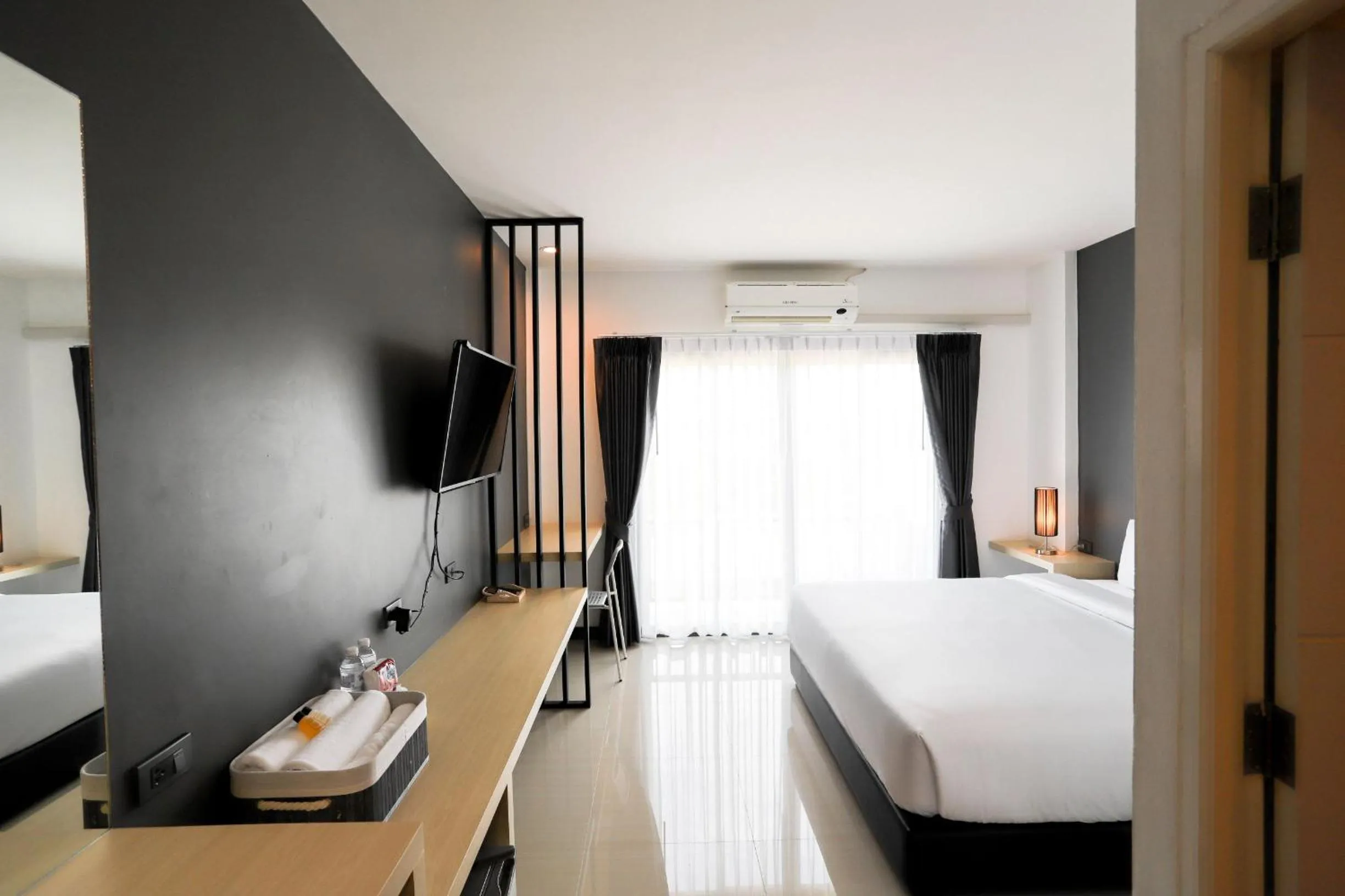 Bed in The Rest Hotel - ประจวบ