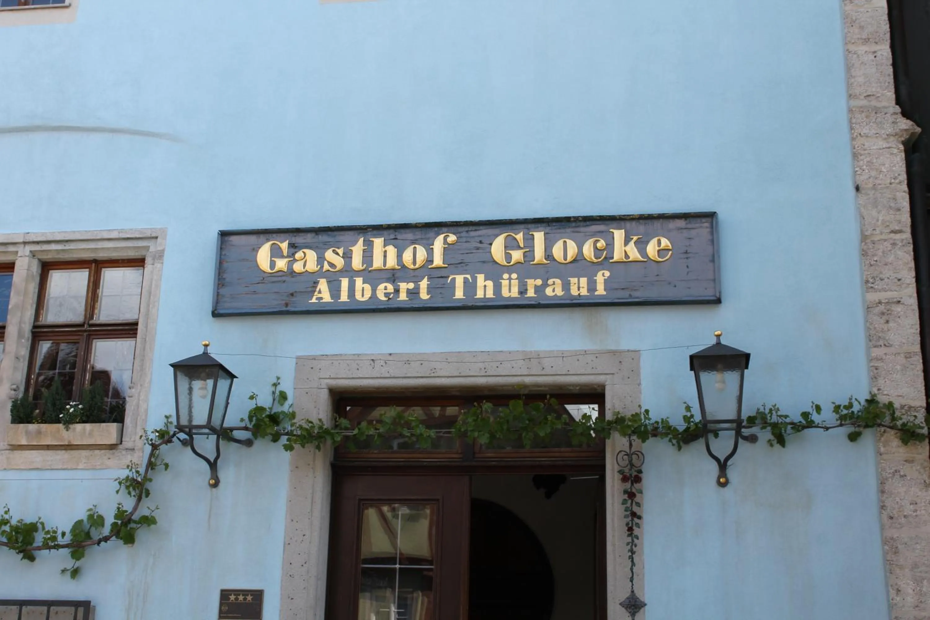Facade/entrance in Glocke Weingut und Hotel