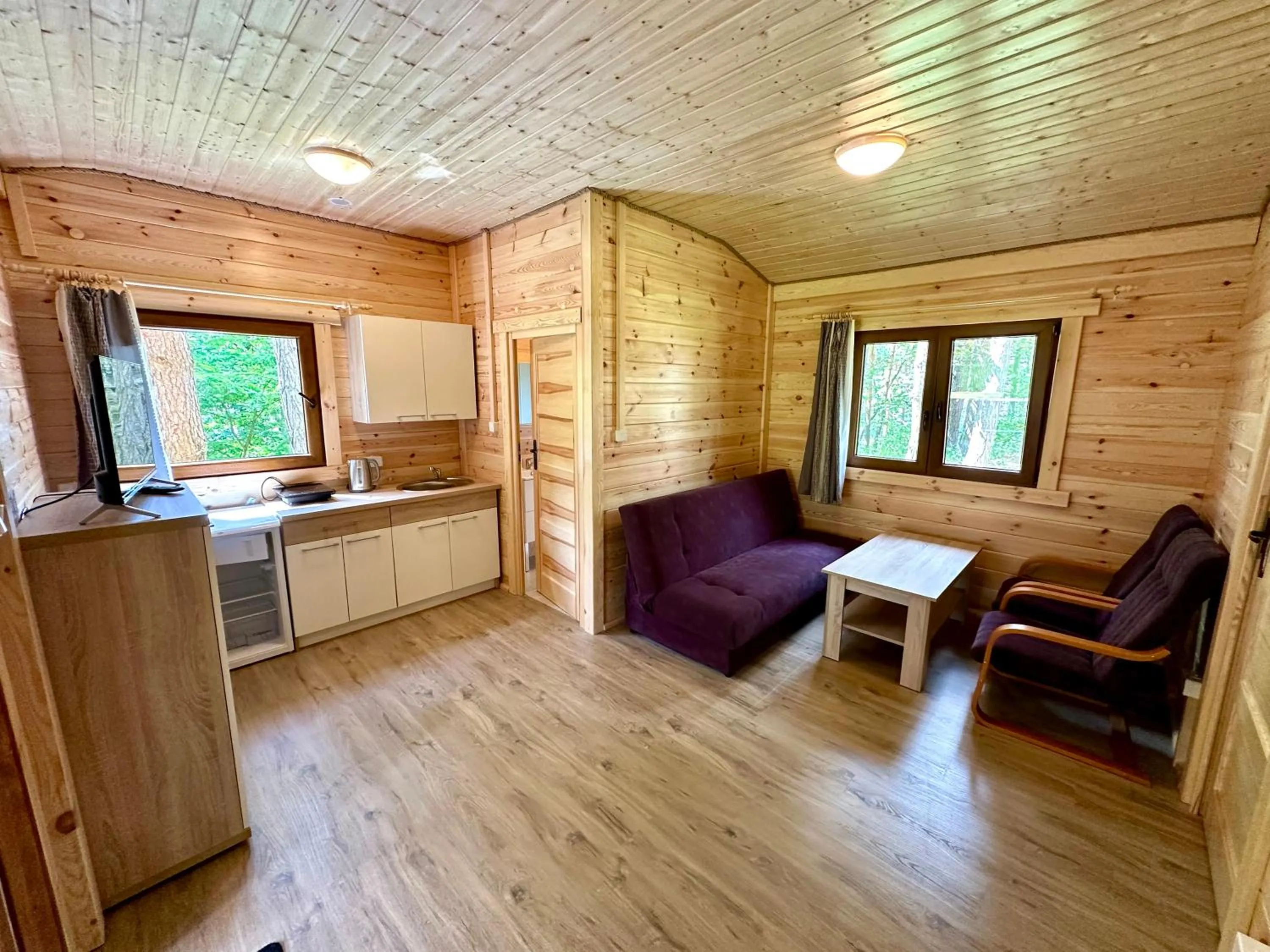 Kitchen or kitchenette in Ośrodek Wypoczynkowy Jeziornik