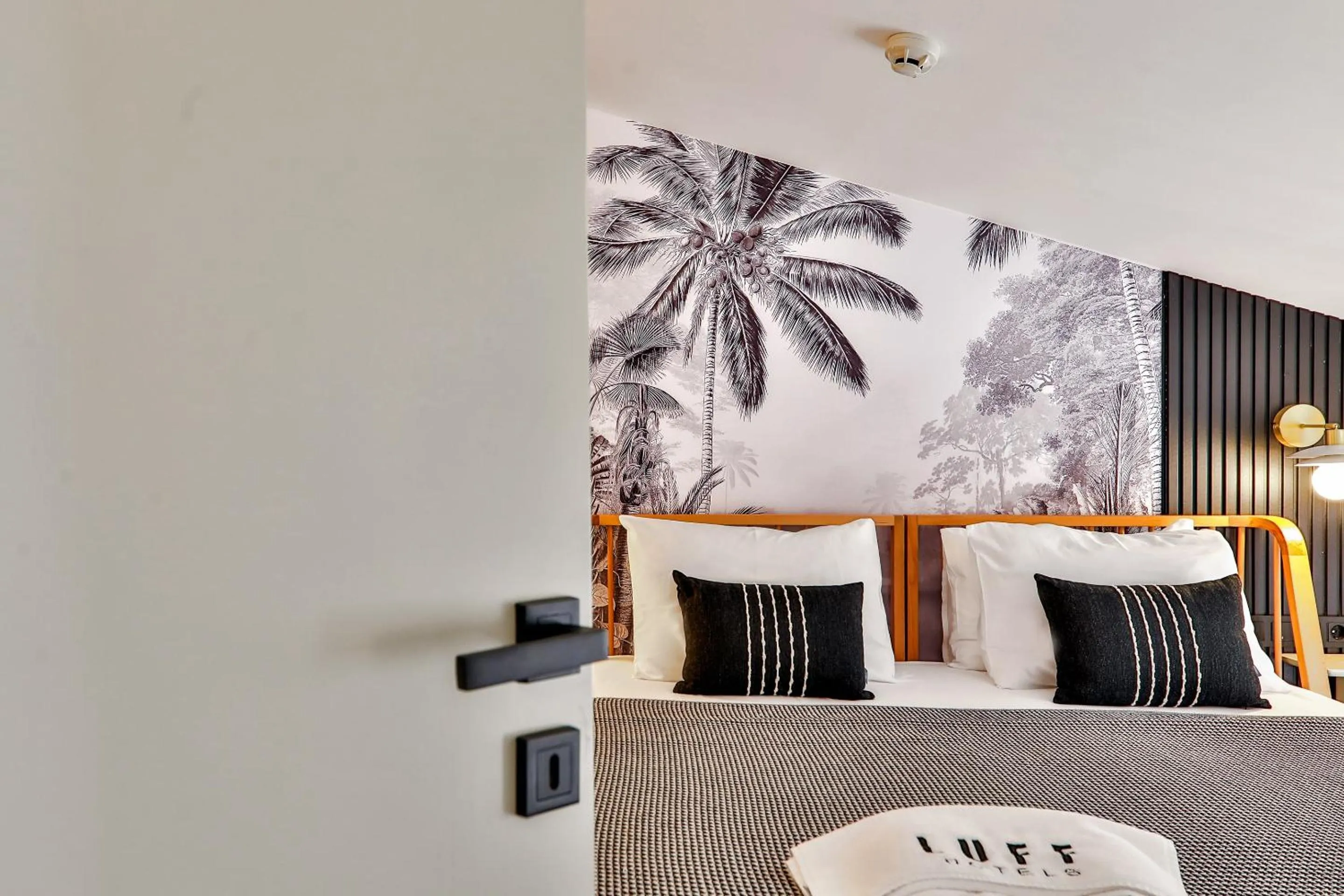 Photo of the whole room, Bed in Luff Boutique Hotel - Adult Only