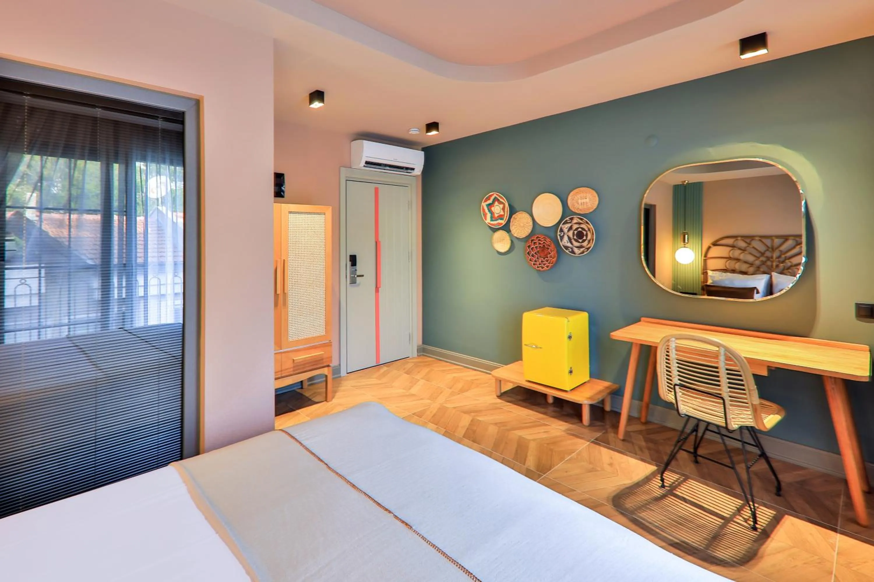 Photo of the whole room, Bed in Luff Boutique Hotel - Adult Only