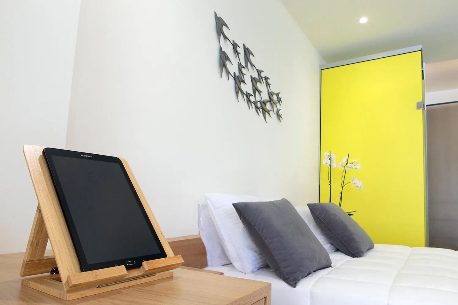 TV and multimedia, Bed in Lilium Luxury Suites