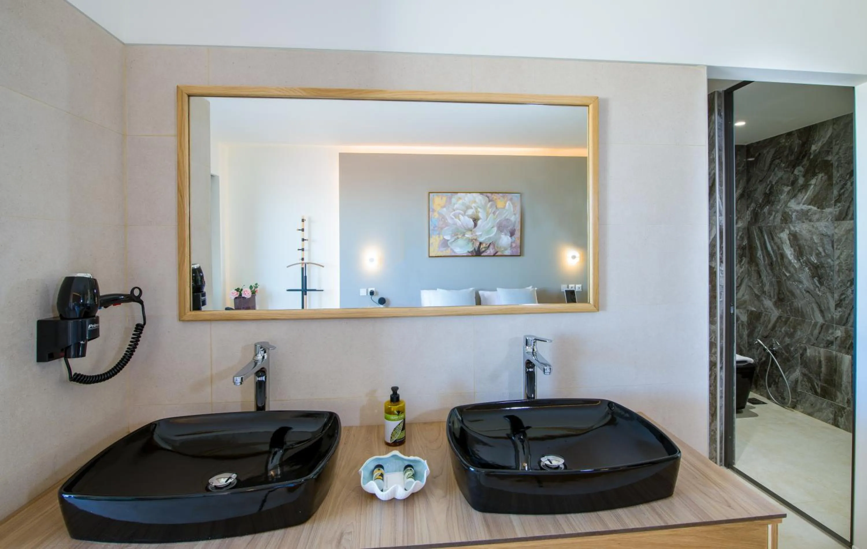 Lilium Luxury Suites