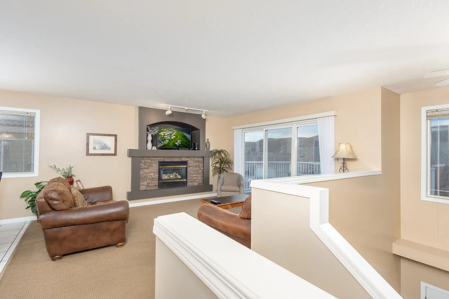 Property building in Paradise Canyon Golf Resort - Luxury Condo U401