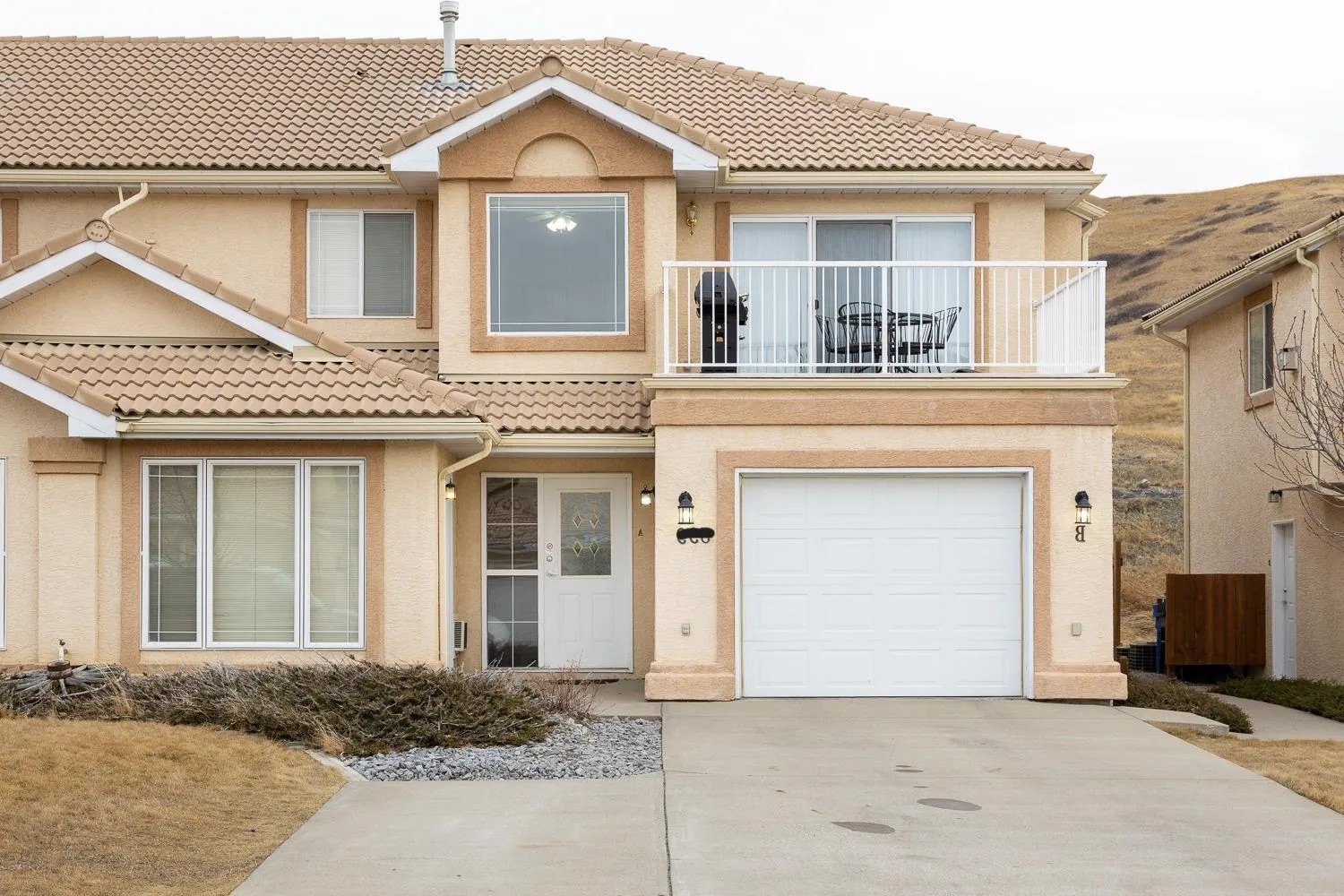 Property building in Paradise Canyon Golf Resort - Luxury Condo U401