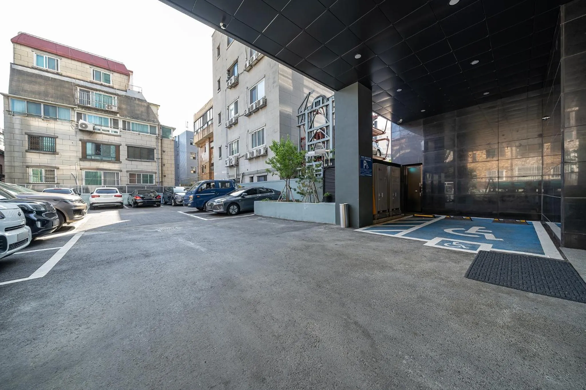 Property building in Hotel RU136