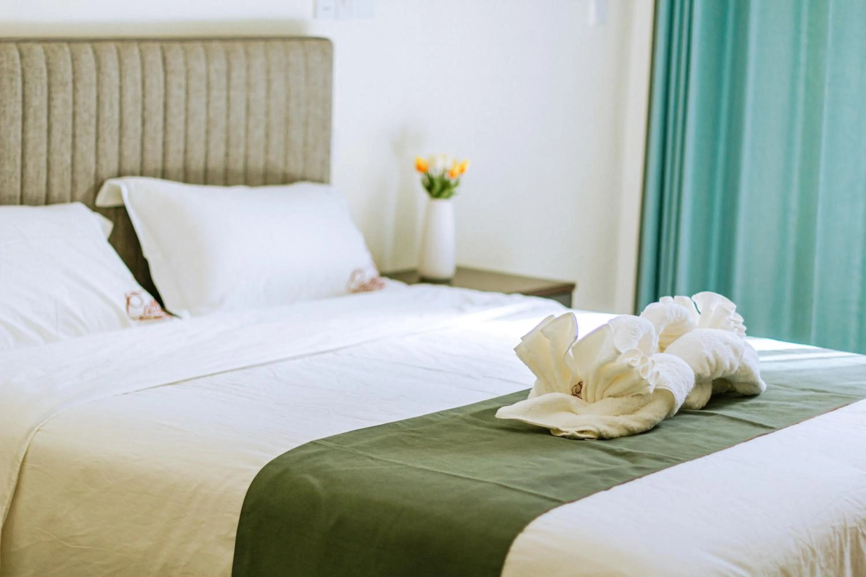 Bed in Bohol Cattleya Resort