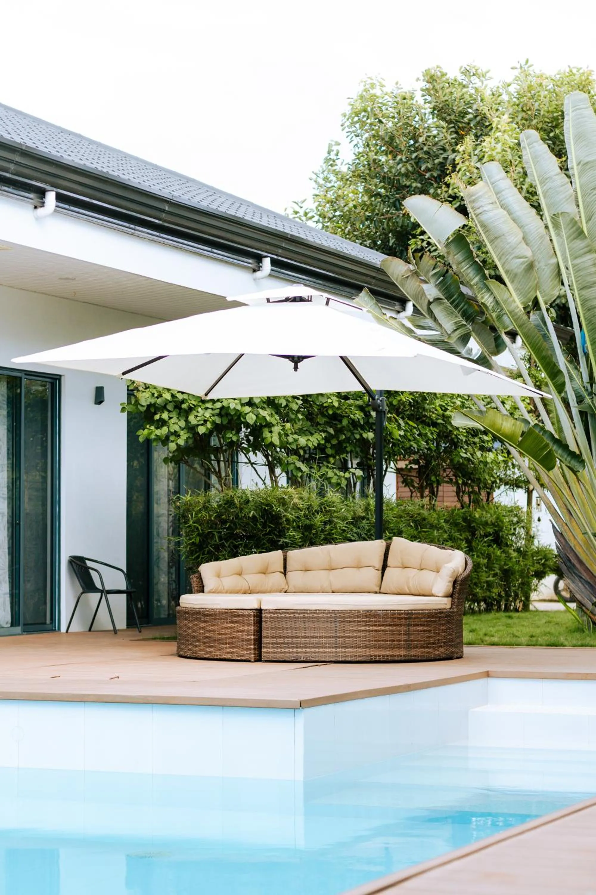 Property building in Bohol Cattleya Resort