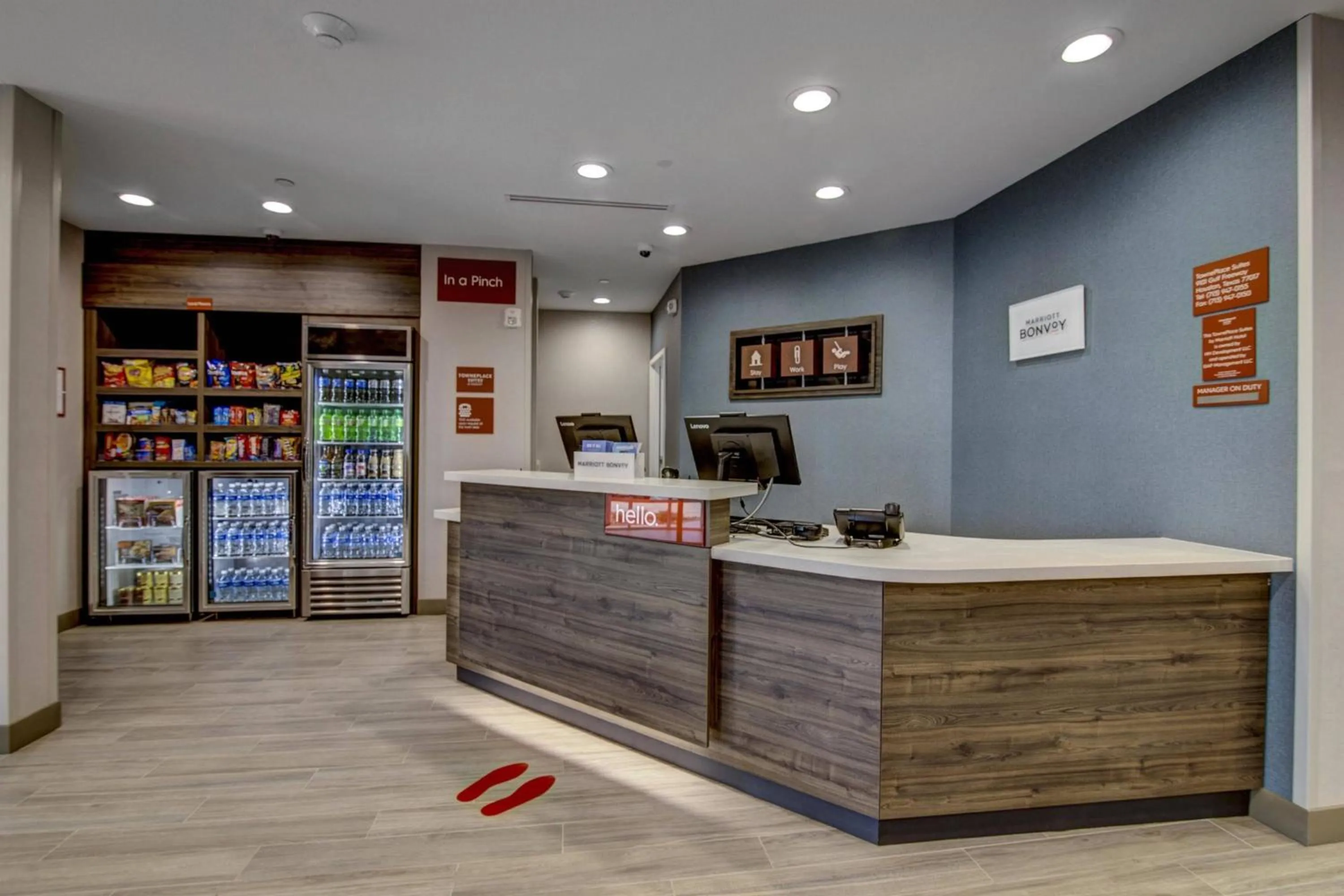 Lobby or reception in TownePlace Suites by Marriott Houston Hobby Airport