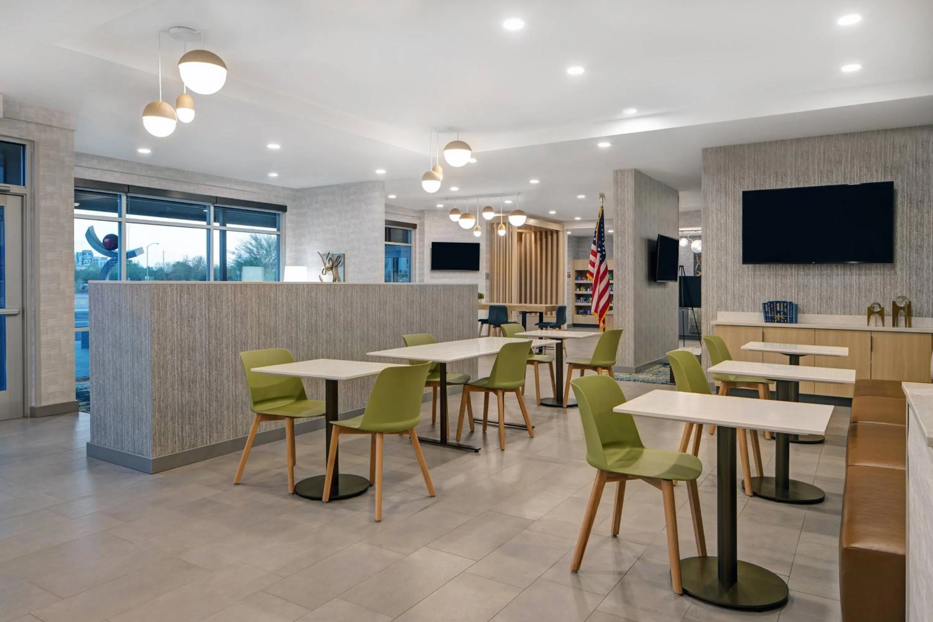 Breakfast in TownePlace Suites by Marriott Phoenix Glendale Sports & Entertainment District