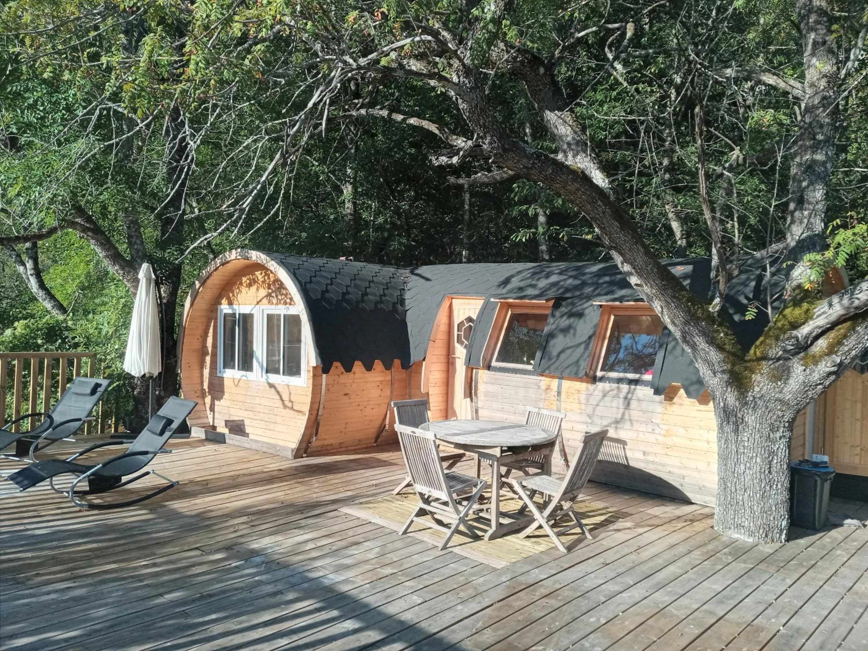 Patio in les insolites du villaret