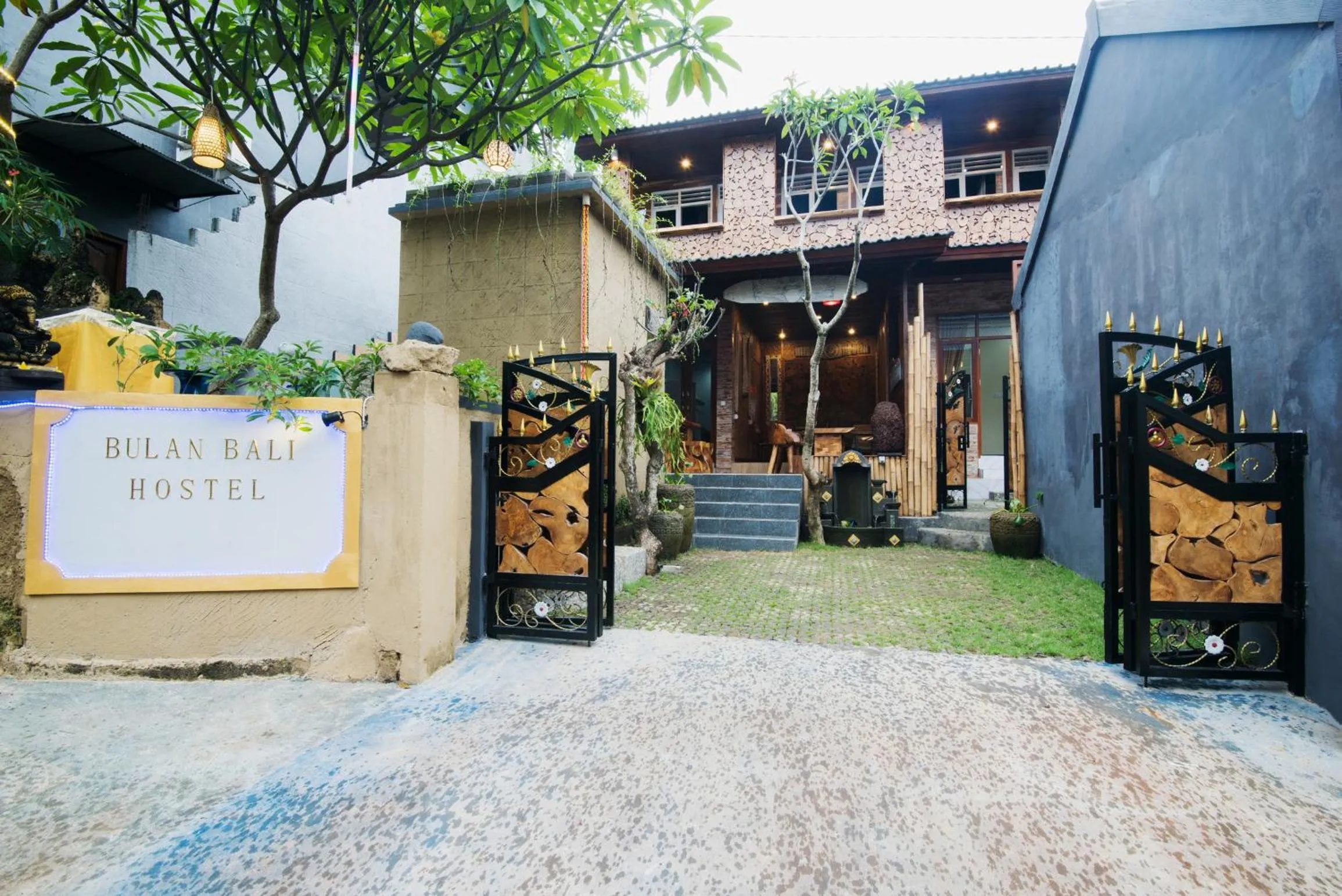 Property building in Bulan Bali Guest House