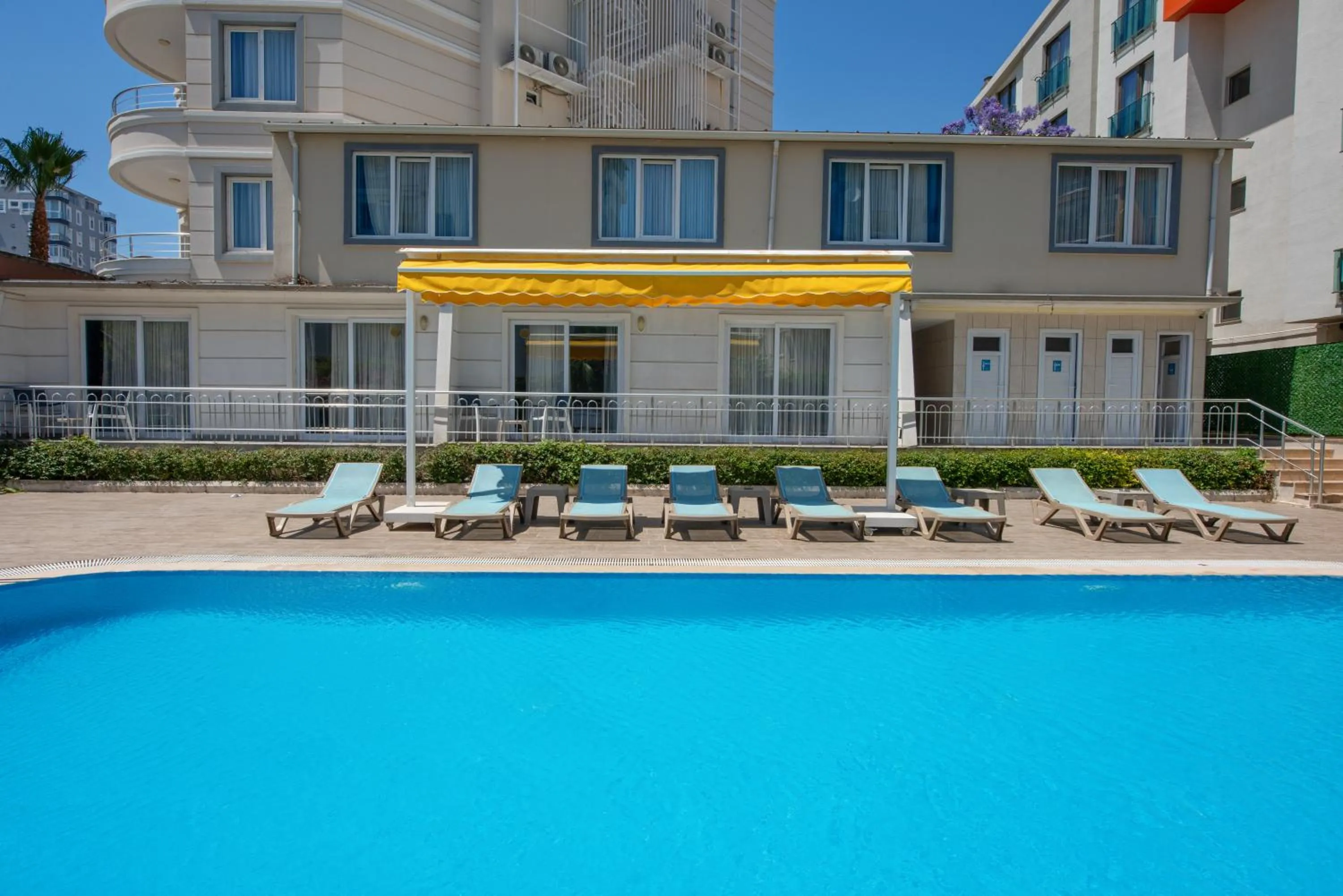 Pool view in Citrus Park Hotel