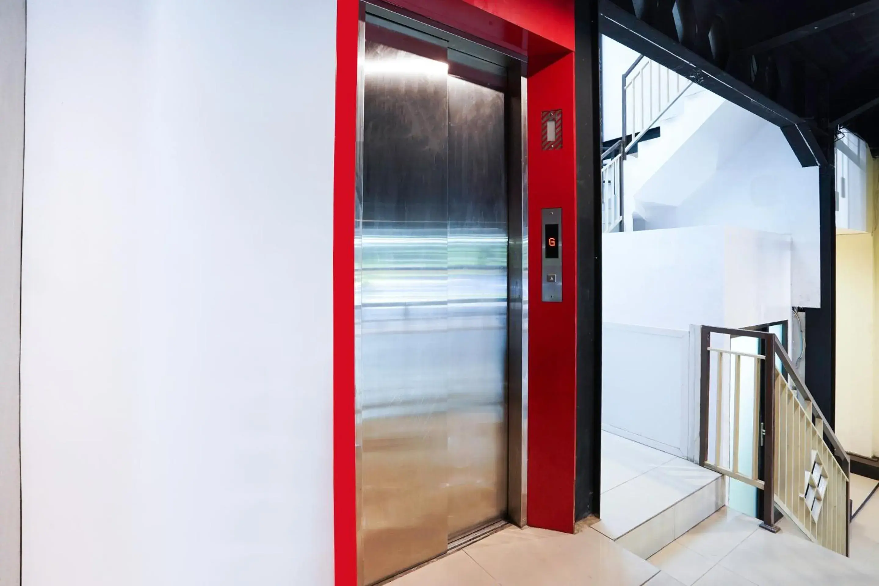 Facility for disabled guests in Flagship 3688 Pot Art Facility for disabled guests in Flagship 3688 Pot Art