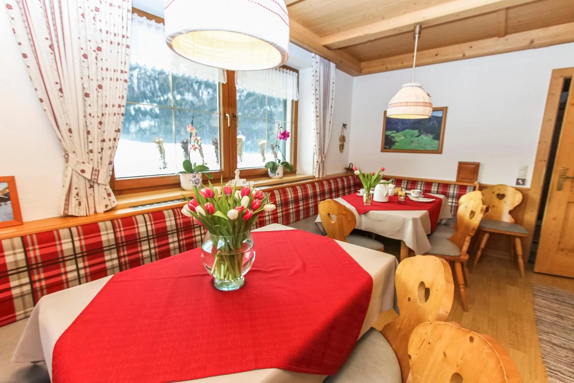 Restaurant/places to eat in Schneiderbauer