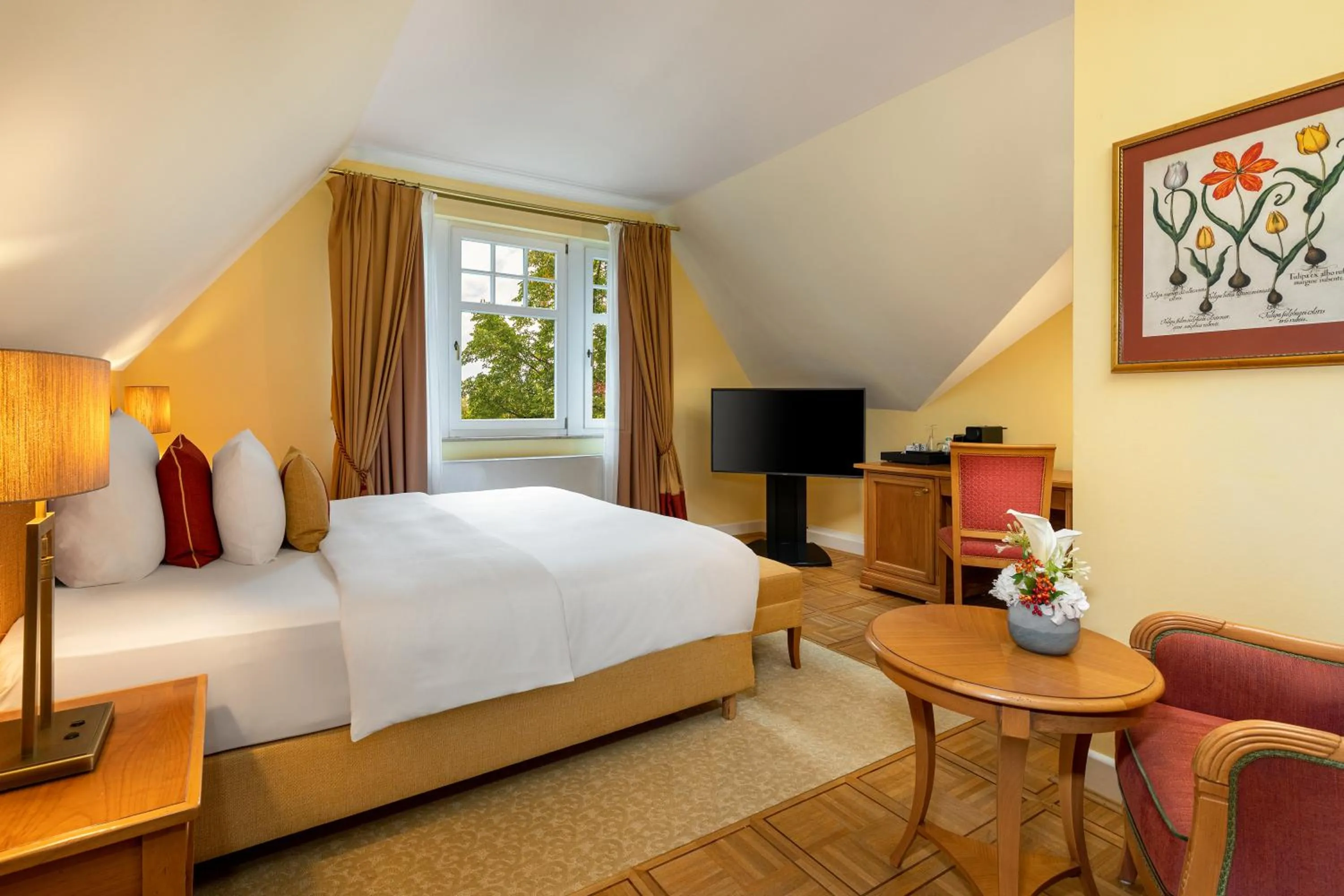 Bedroom, Bed in Falkenstein Grand, Autograph Collection