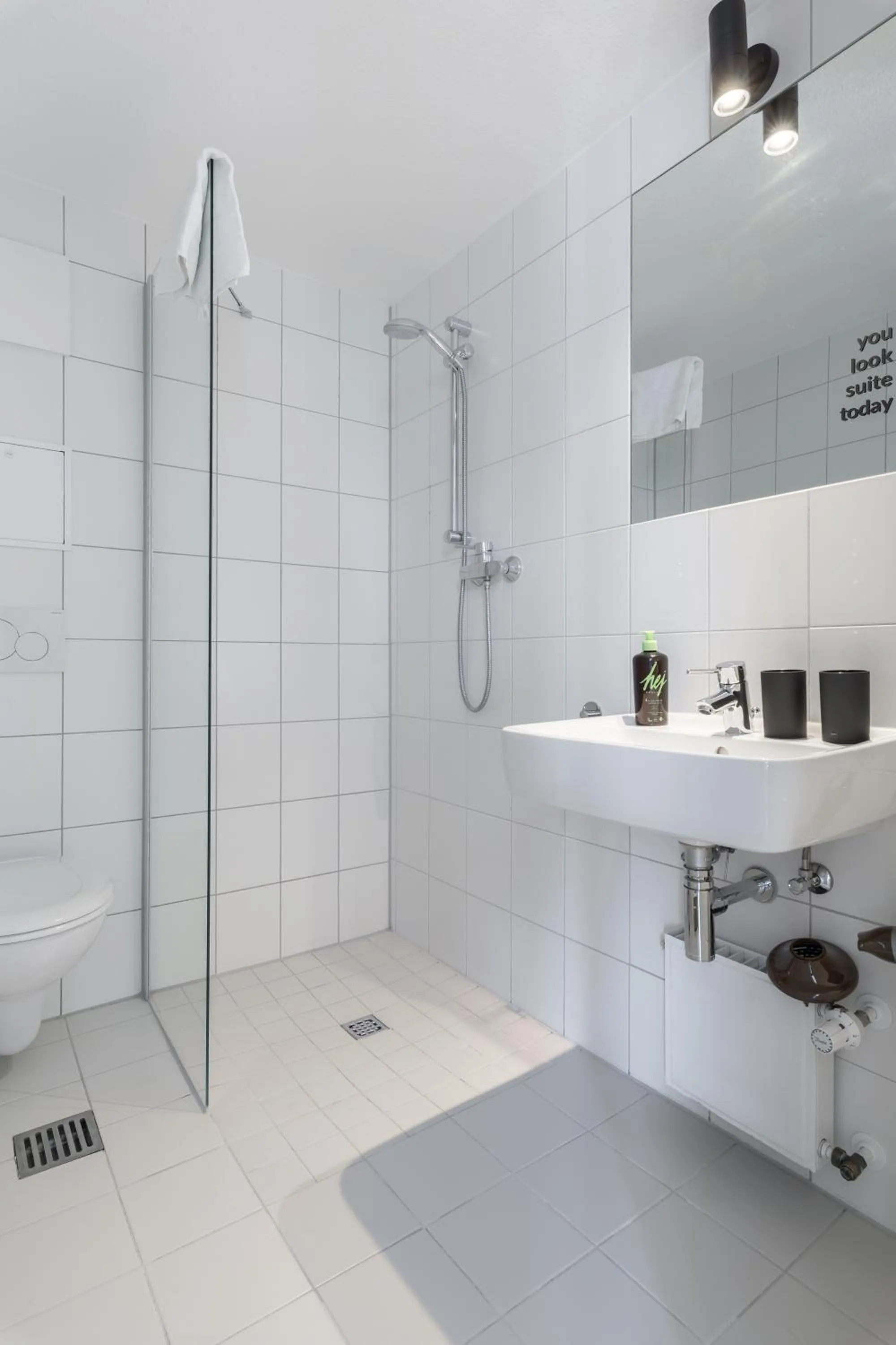 Shower in Limehome Garching bei München