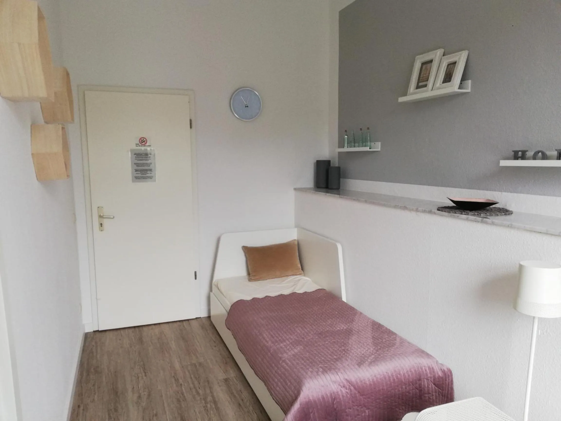 Bed in Apartmenthaus Kaiser Friedrich