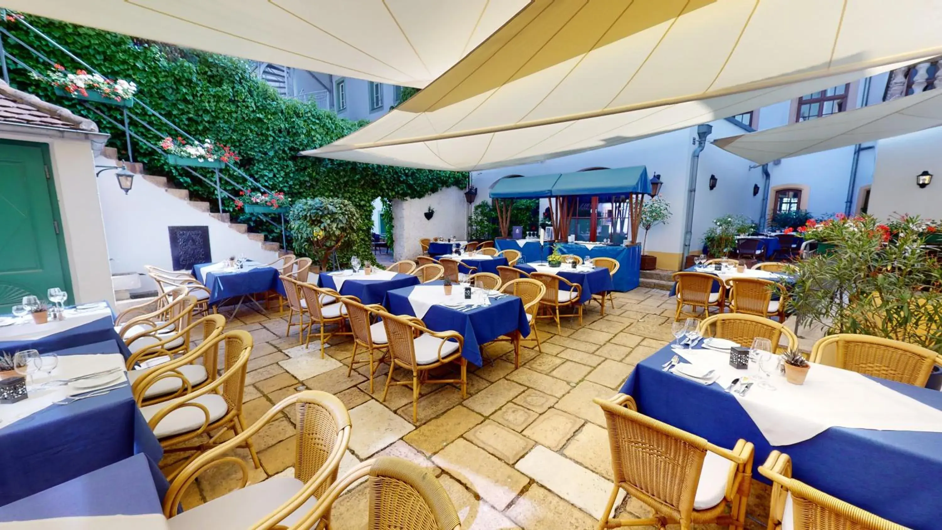 Restaurant/places to eat in Romantik Hotel Tuchmacher Restaurant/places to eat in Romantik Hotel Tuchmacher